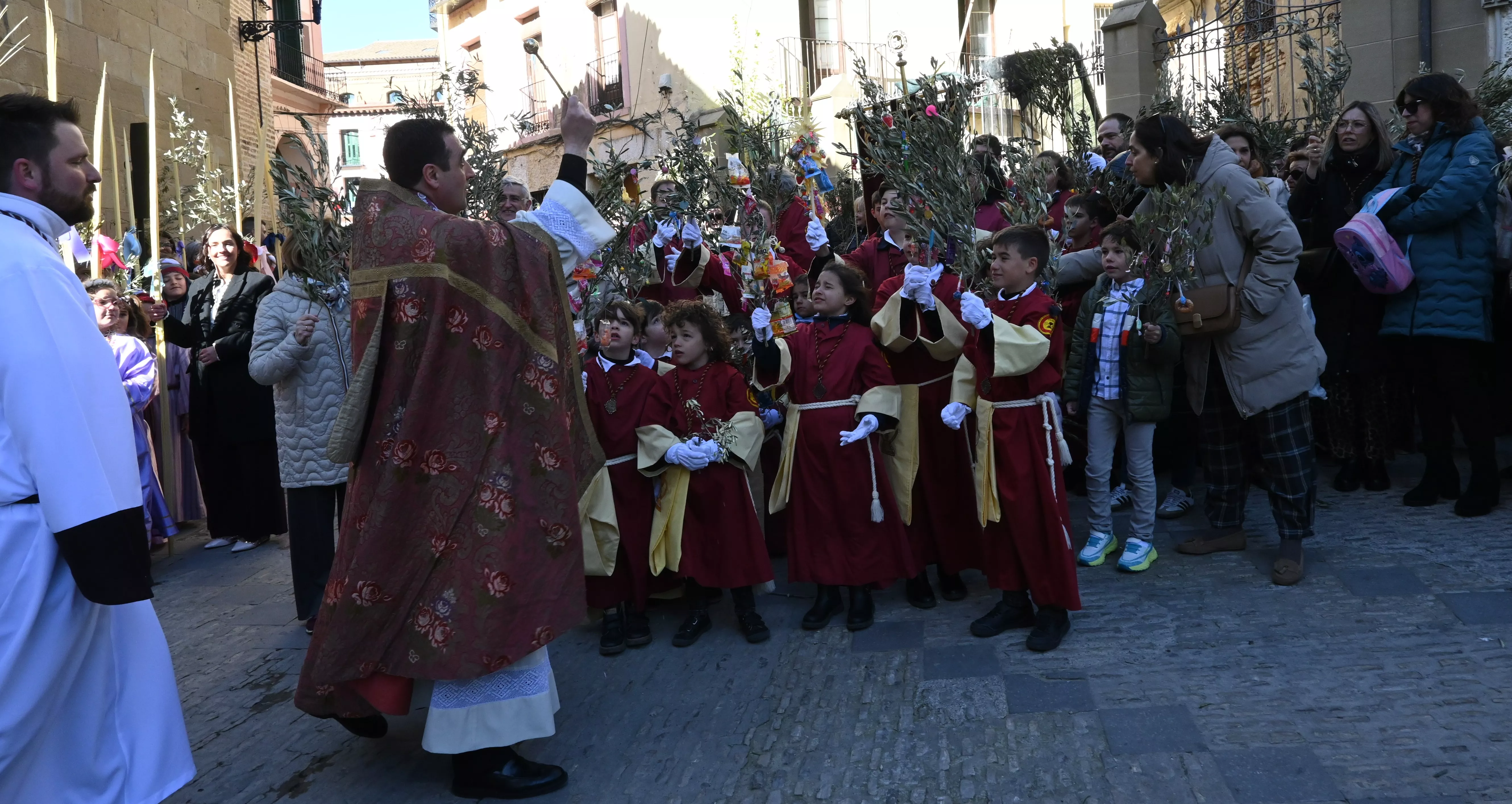 Procesión de la Entrada de Jesús en Jerusalén en Huesca. Foto Carlos Jalle
