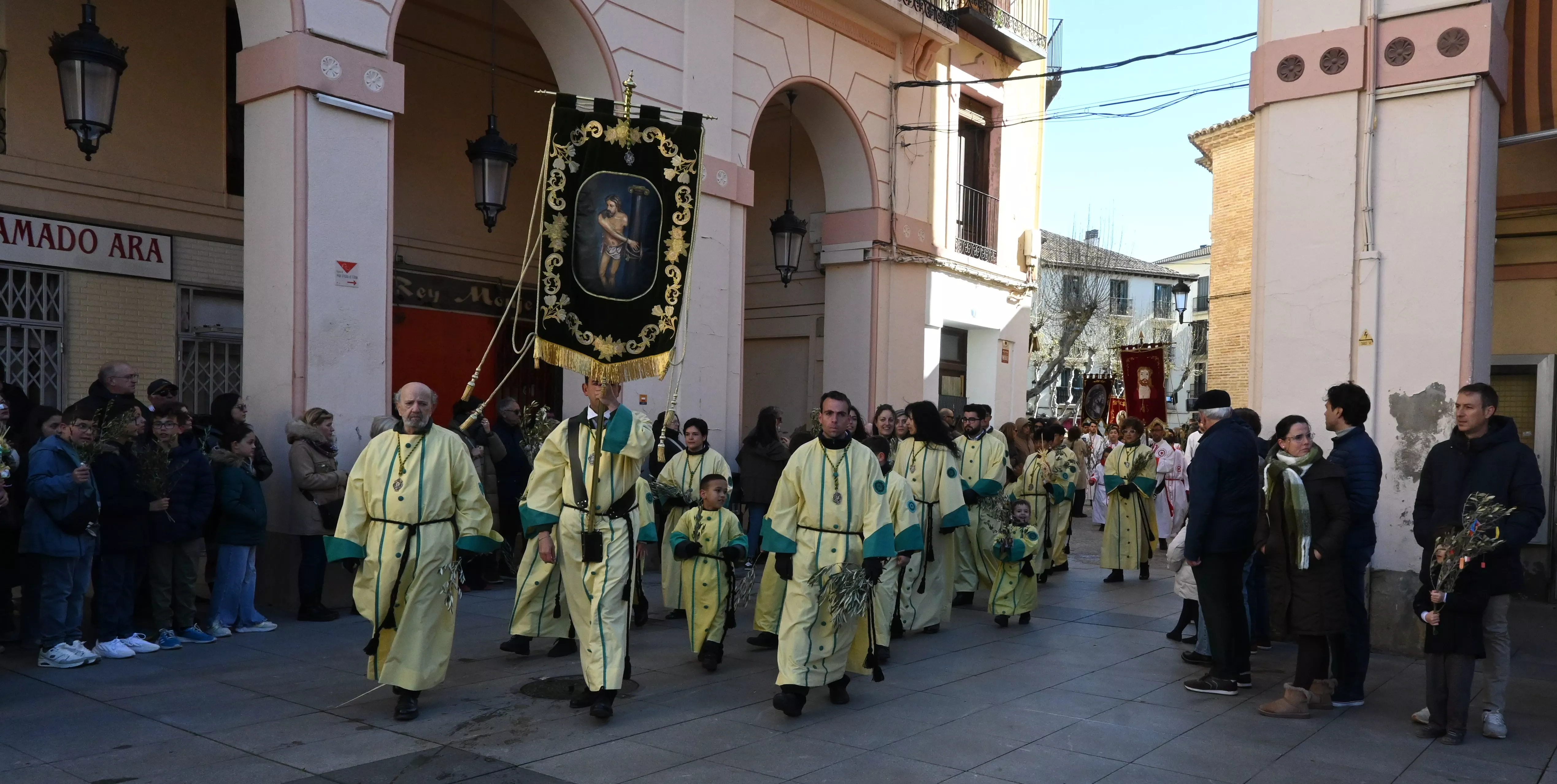 Procesión de la Entrada de Jesús en Jerusalén en Huesca. Foto Carlos Jalle