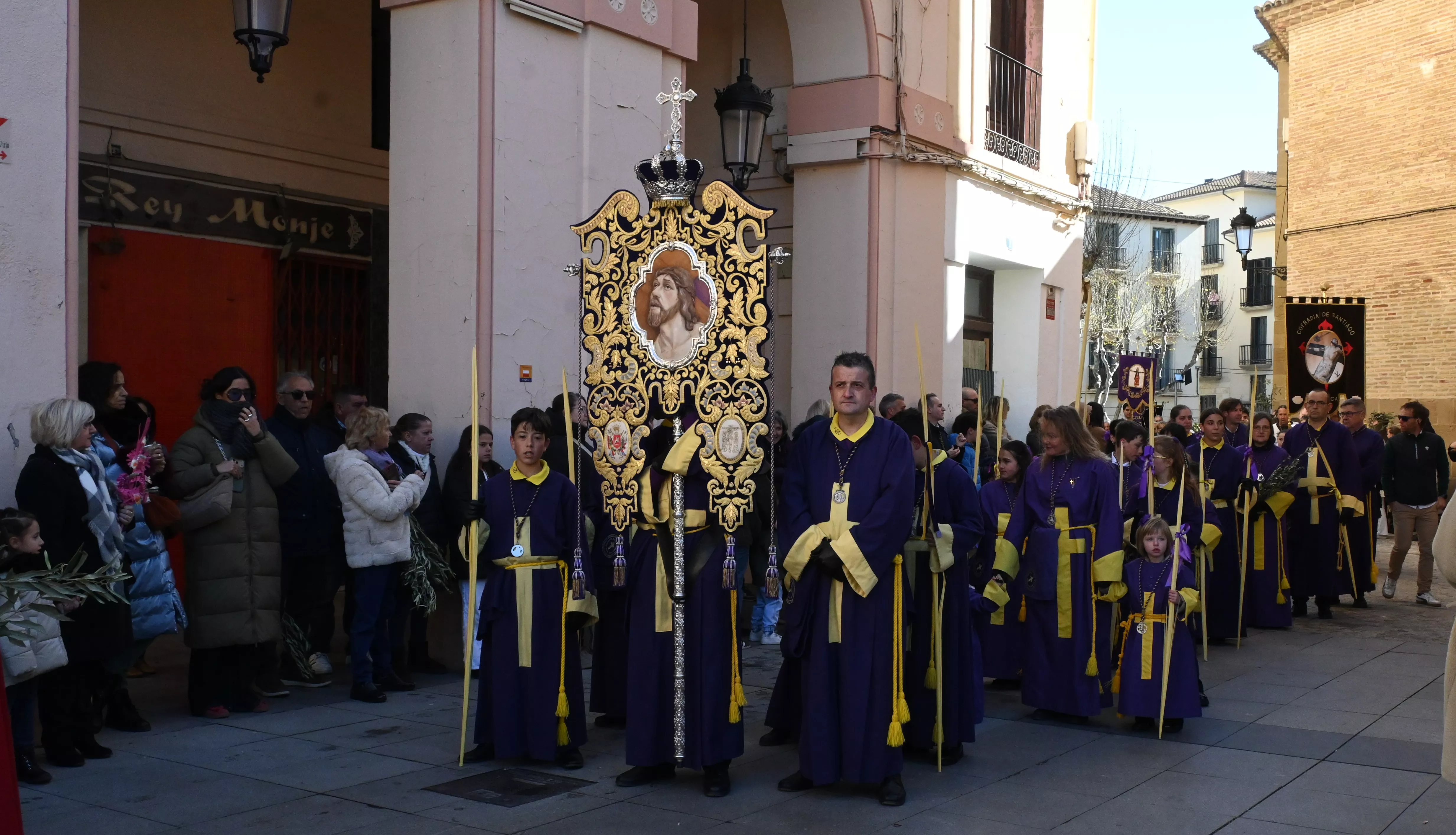 Procesión de la Entrada de Jesús en Jerusalén en Huesca. Foto Carlos Jalle