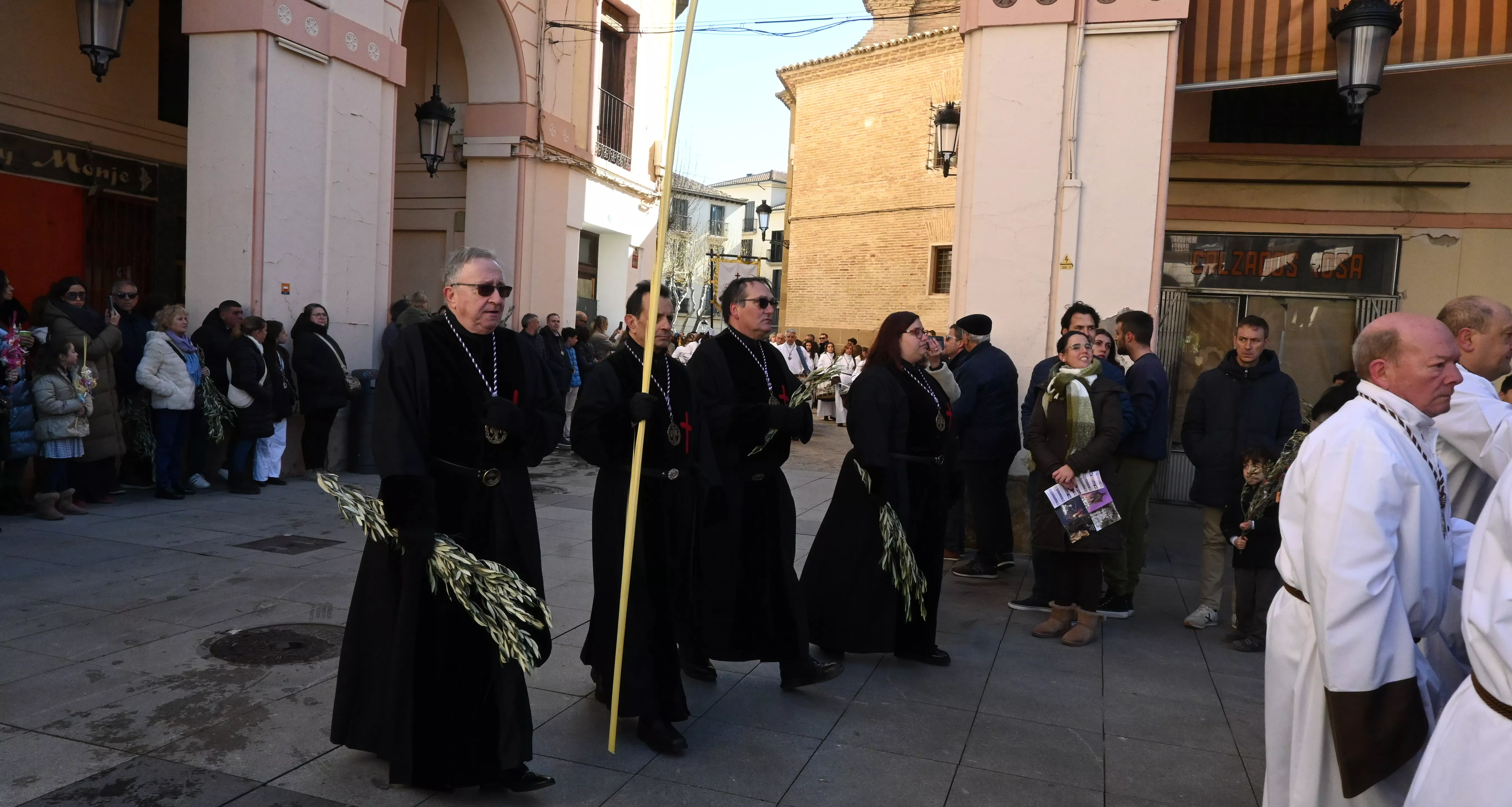 Procesión de la Entrada de Jesús en Jerusalén en Huesca. Foto Carlos Jalle