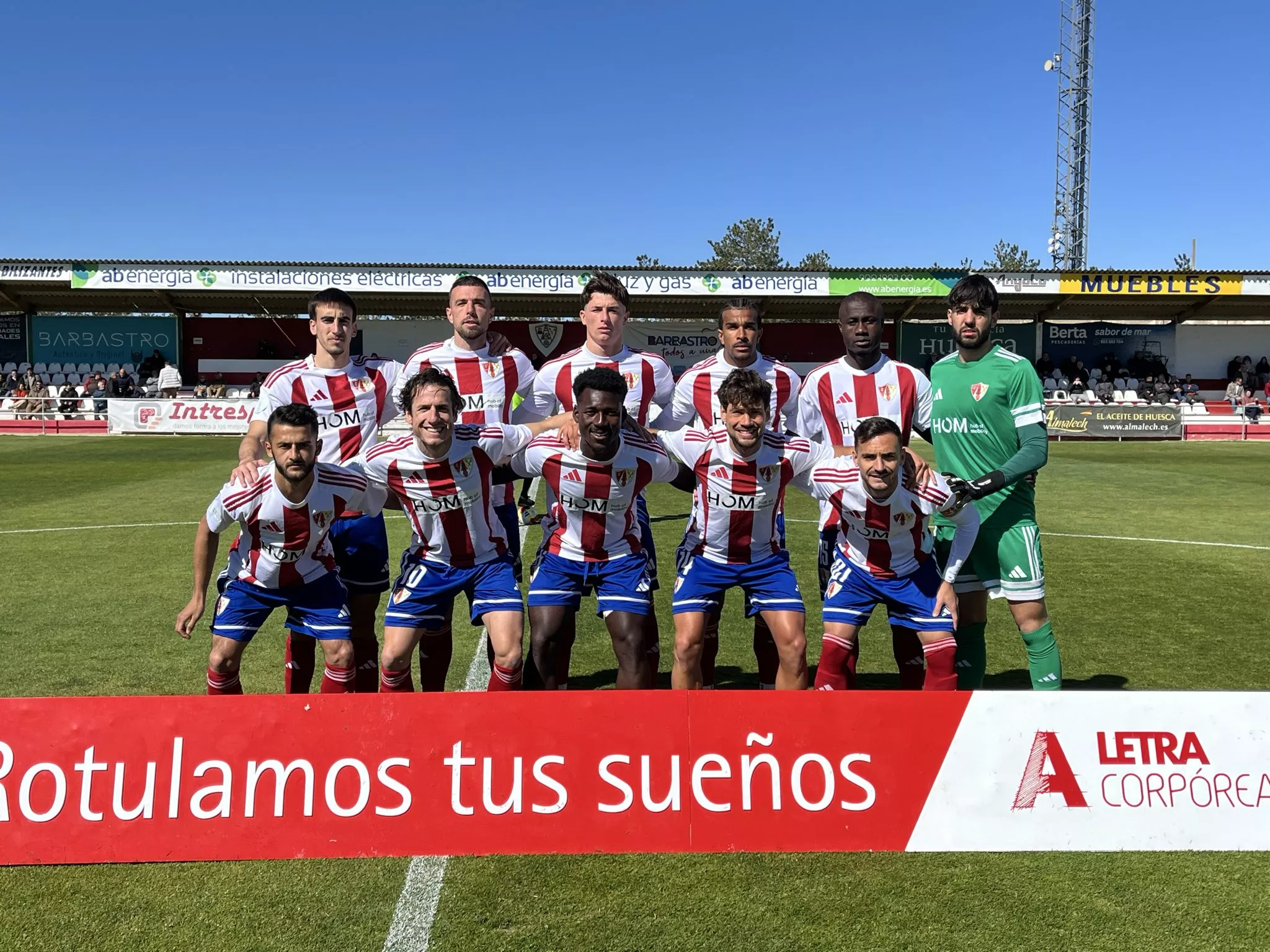 Once del Barbastro ante el Espanyol B. Foto: Adri Mora