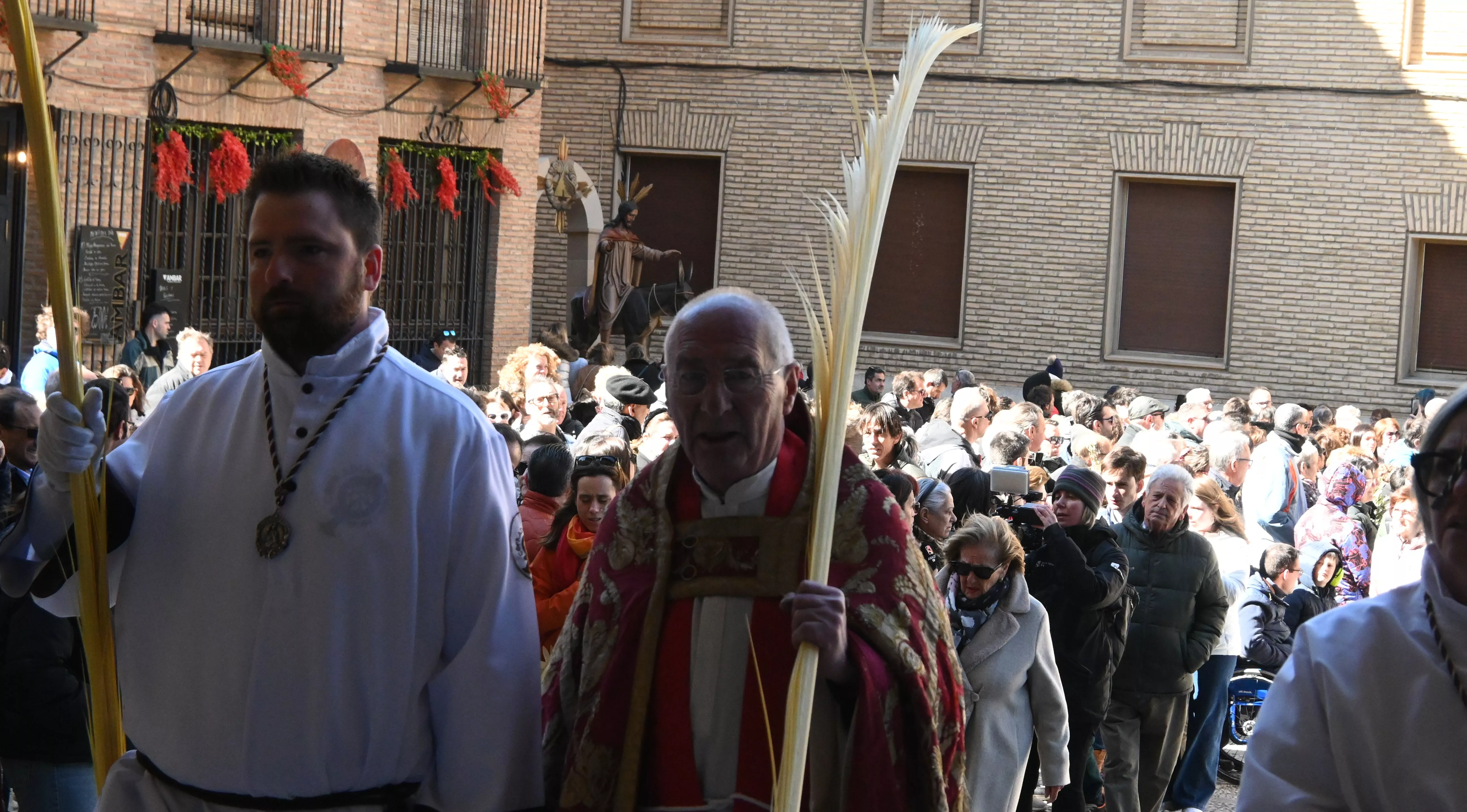 Procesión de la Entrada de Jesús en Jerusalén en Huesca. Foto Carlos Jalle