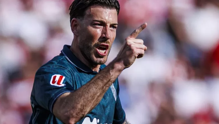 Sergi Enrich, goleador en Granada, invita a "luchar hasta el final"