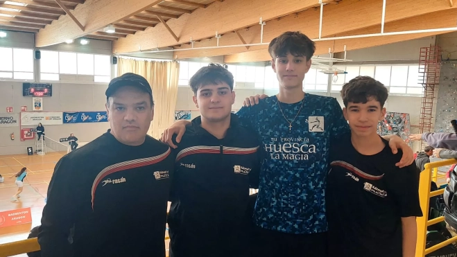 Luis Suárez, con Isábal, Castañeda y Oliva en Alfajarín.