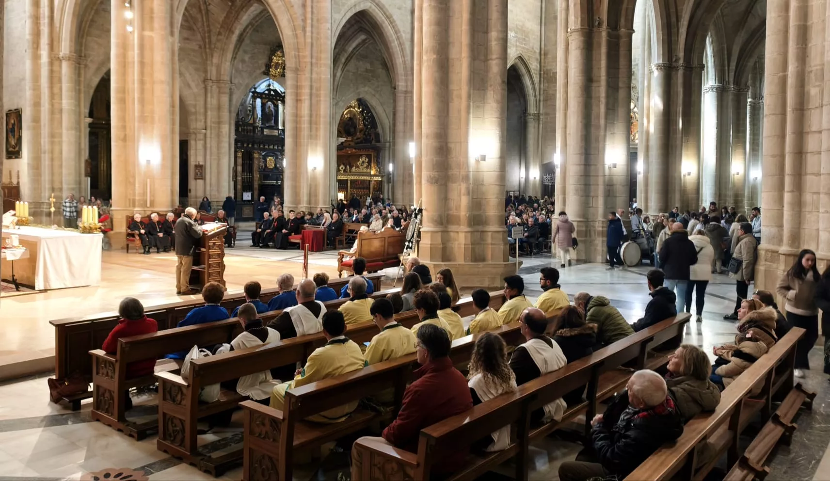 Eucaristía en la Catedral tras la procesión del Domingo de Ramos. Foto María José Sampietro