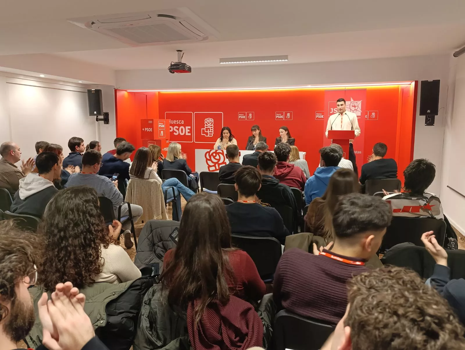Manuel Díez durante el congreso de las Juventudes Socialistas del Alto Aragón celebrado en Huesca.