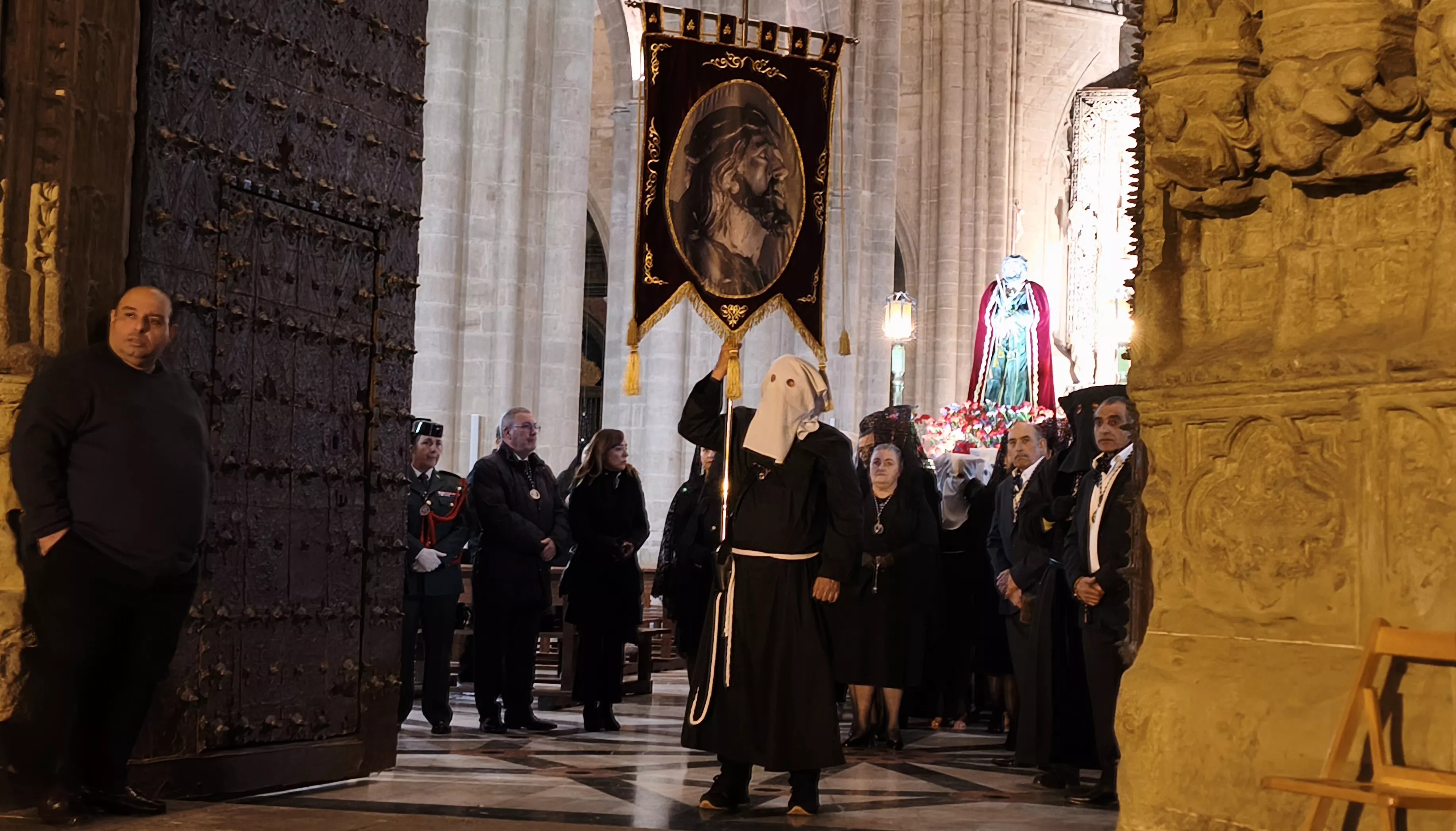 Procesión del Santo Cristo de los Gitanos de Huesca. Foto María José Sampietro