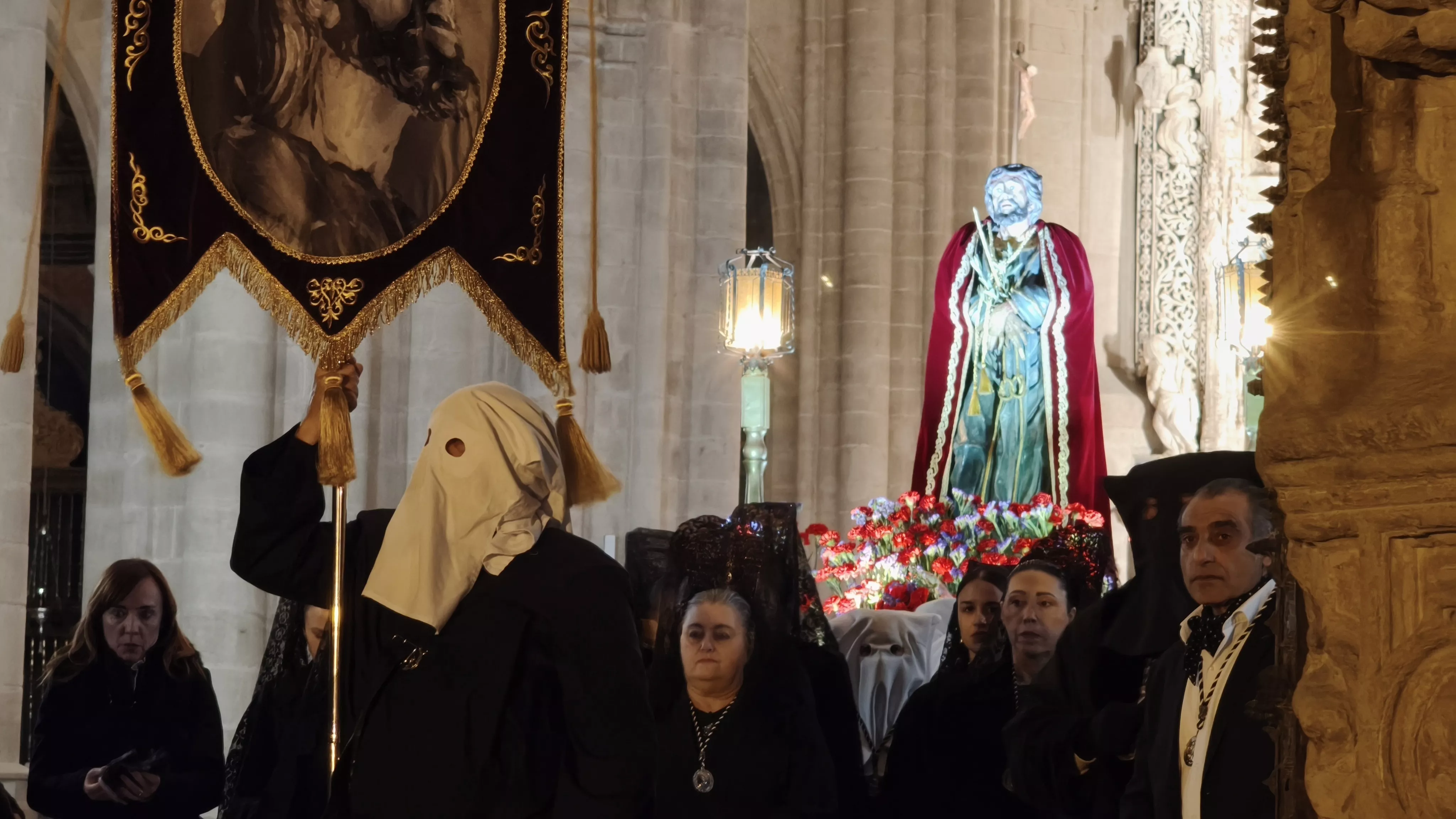 Procesión del Santo Cristo de los Gitanos de Huesca. Foto María José Sampietro