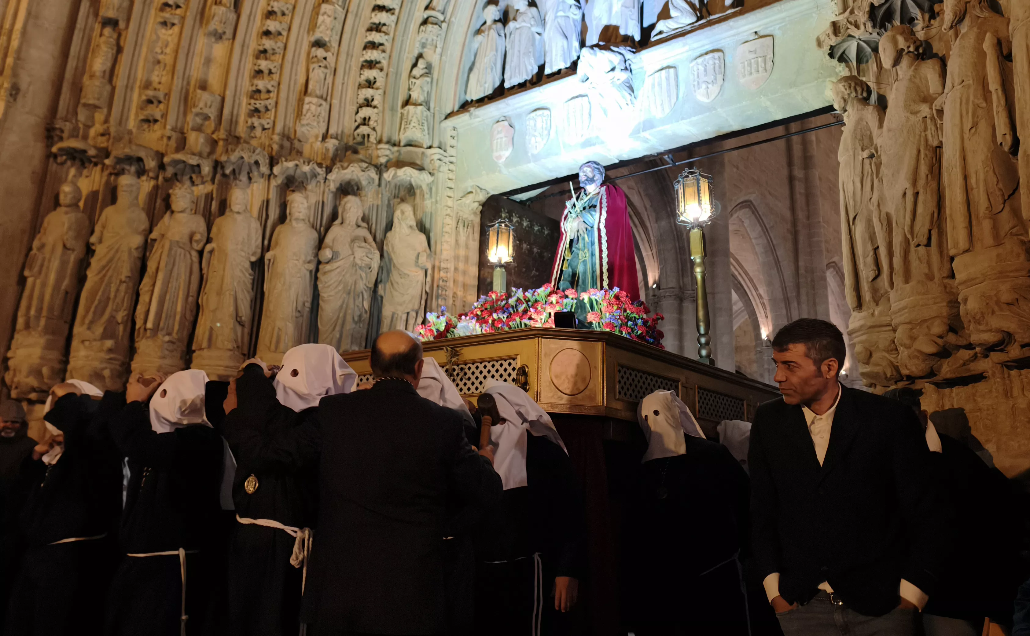 Procesión del Santo Cristo de los Gitanos de Huesca. Foto María José Sampietro