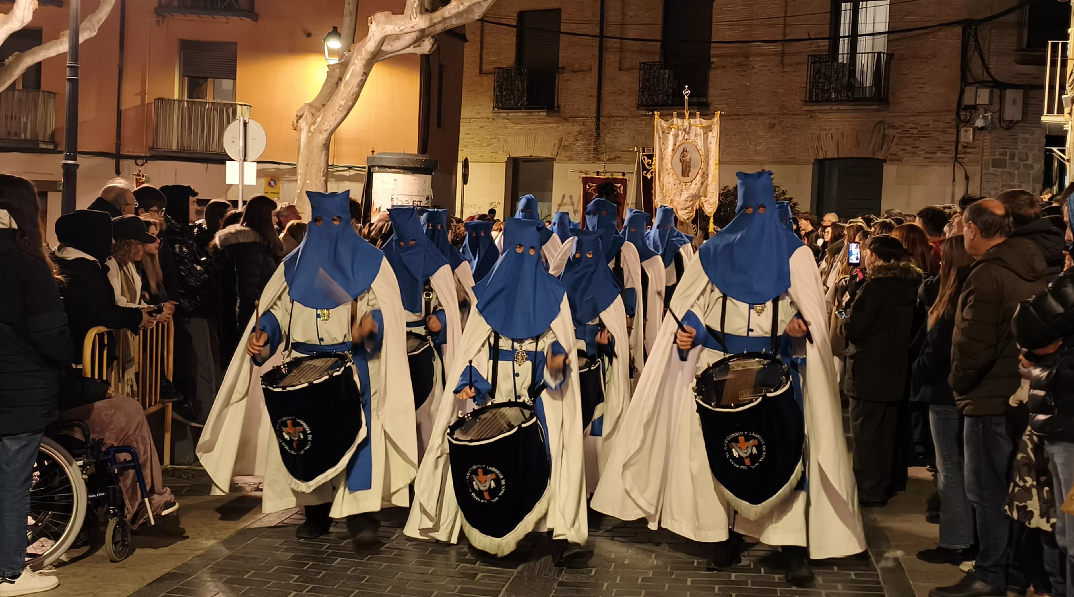 Procesión del Santo Cristo de los Gitanos de Huesca. Foto María José Sampietro