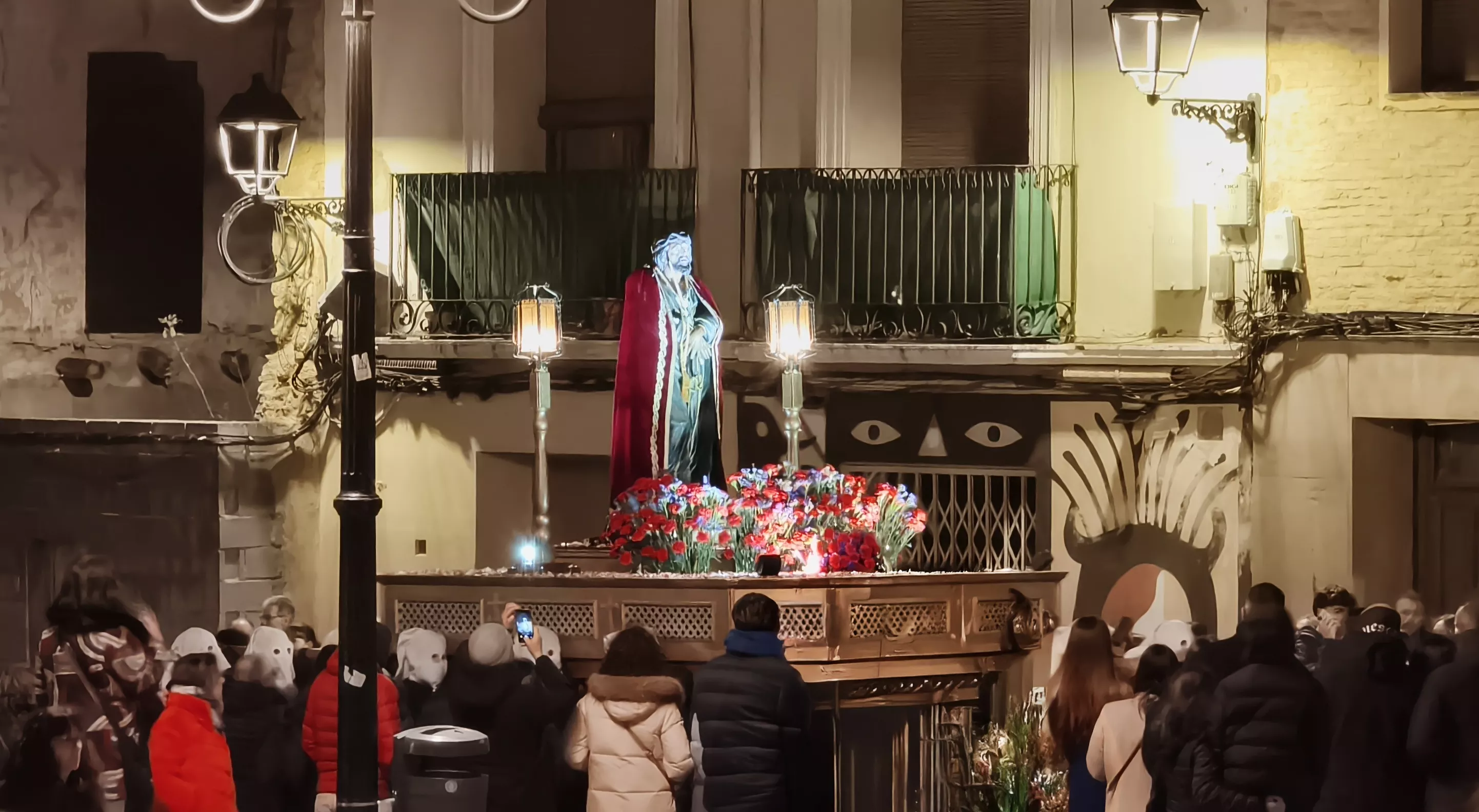Procesión del Santo Cristo de los Gitanos de Huesca. Foto María José Sampietro