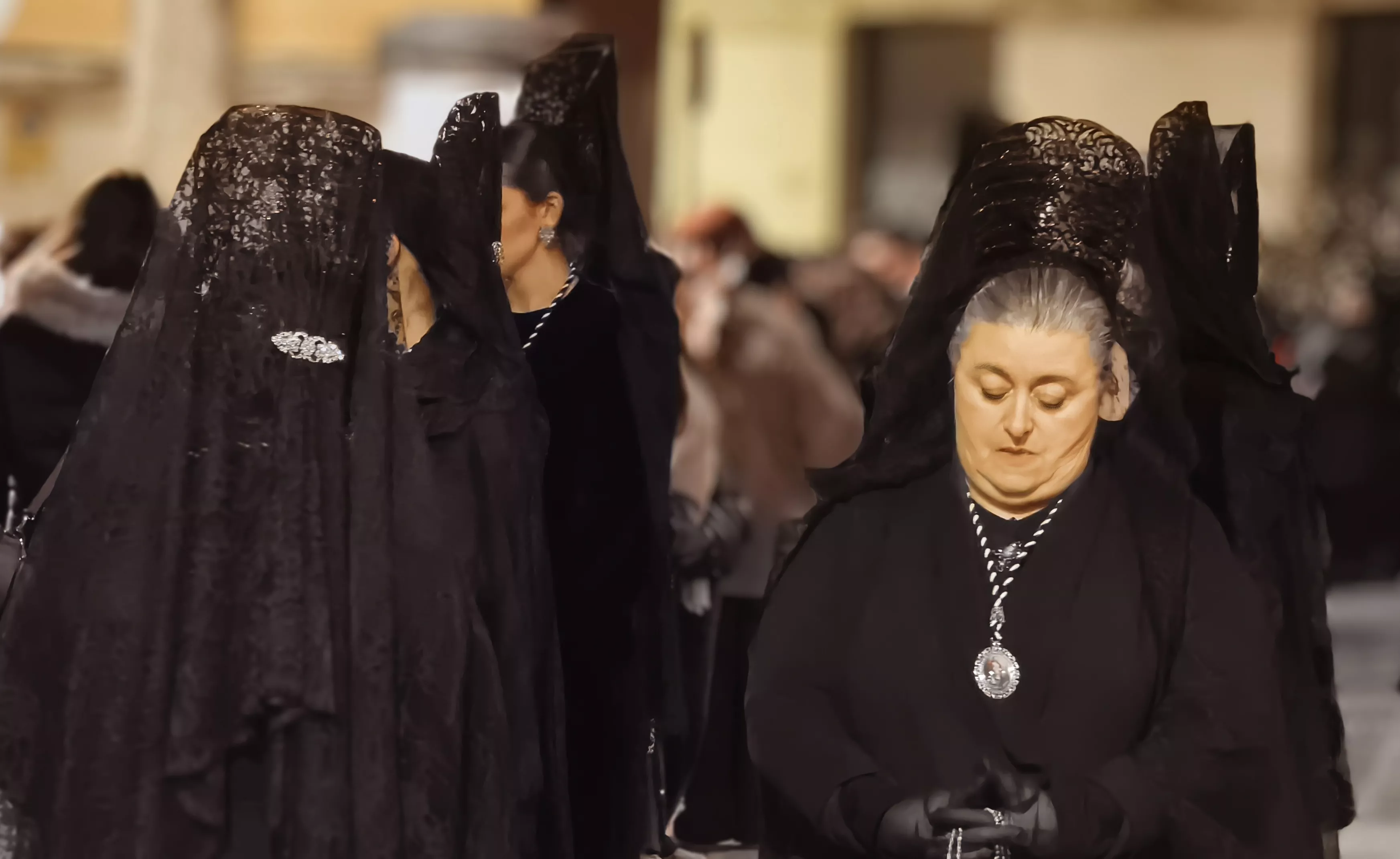 Procesión del Santo Cristo de los Gitanos de Huesca. Foto María José Sampietro
