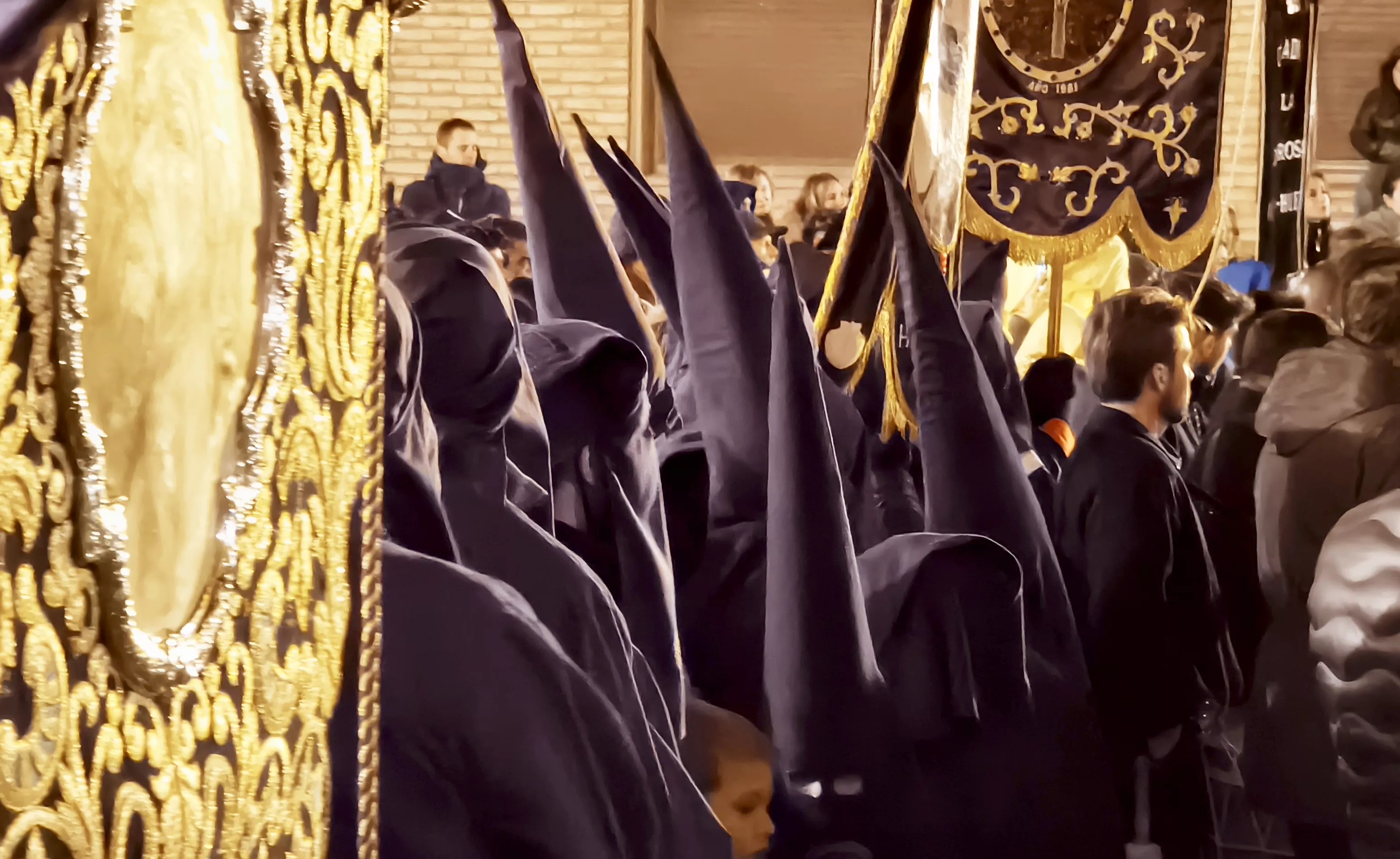 Procesión del Santo Cristo de los Gitanos de Huesca. Foto María José Sampietro