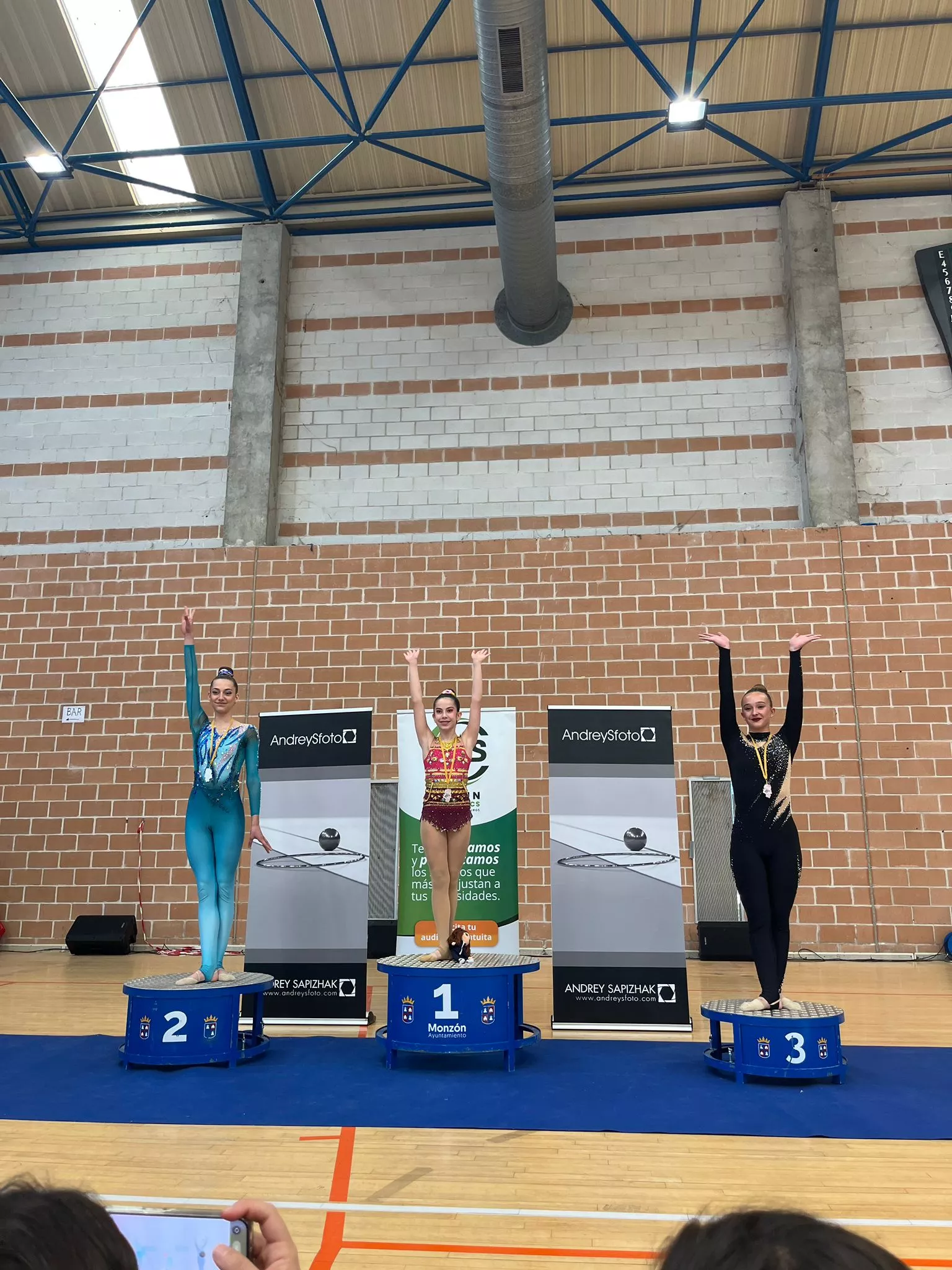 Club 2000 Barbastro, gimnastas y podios 