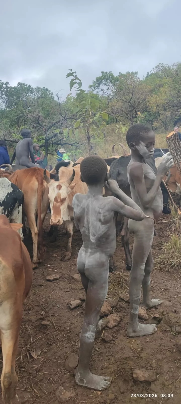 16 expedicionarios a Etiopía en un viaje solidario de Entarachen Bosco Global. Fotos Antonio Rico