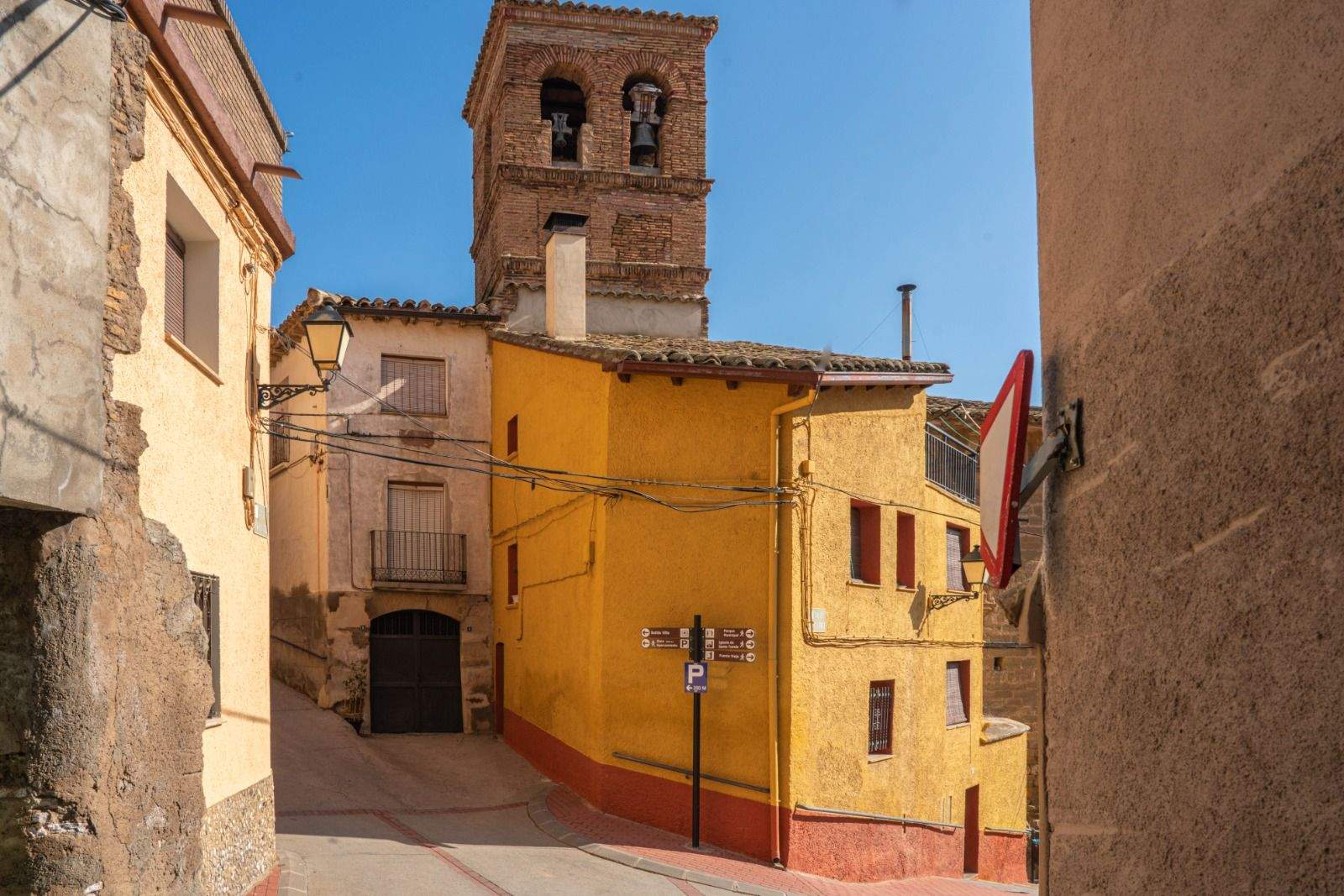 Calles de Bolea, donde se ha producido el robo en una nave municipal