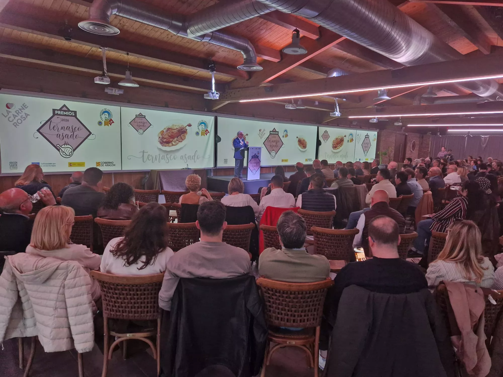 Entrega de premios de los  V Premios del Mes del Ternasco Asado.