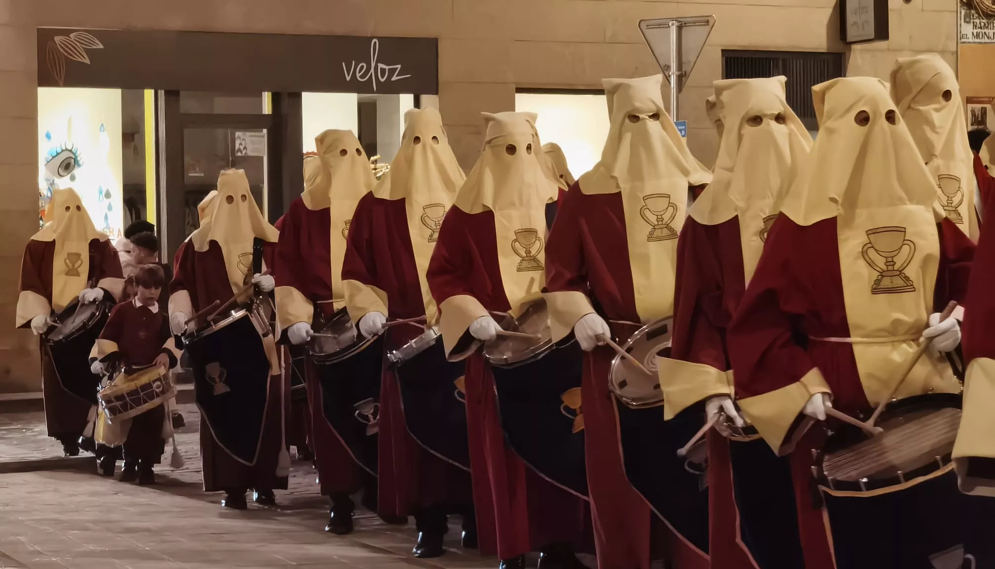 Procesión del Cenáculo de la Cofradía Salesiana del Santo Cáliz. Foto María José Sampietro