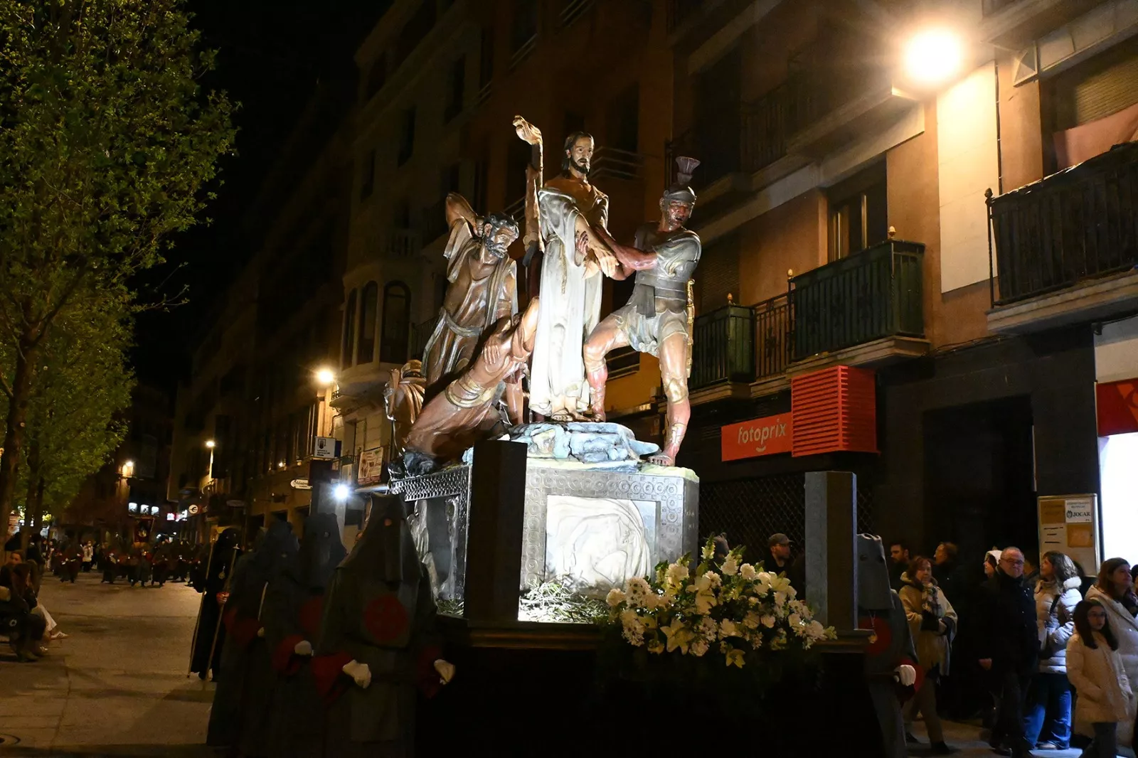 Procesión del Prendimiento en Huesca. Foto Carlos Jalle