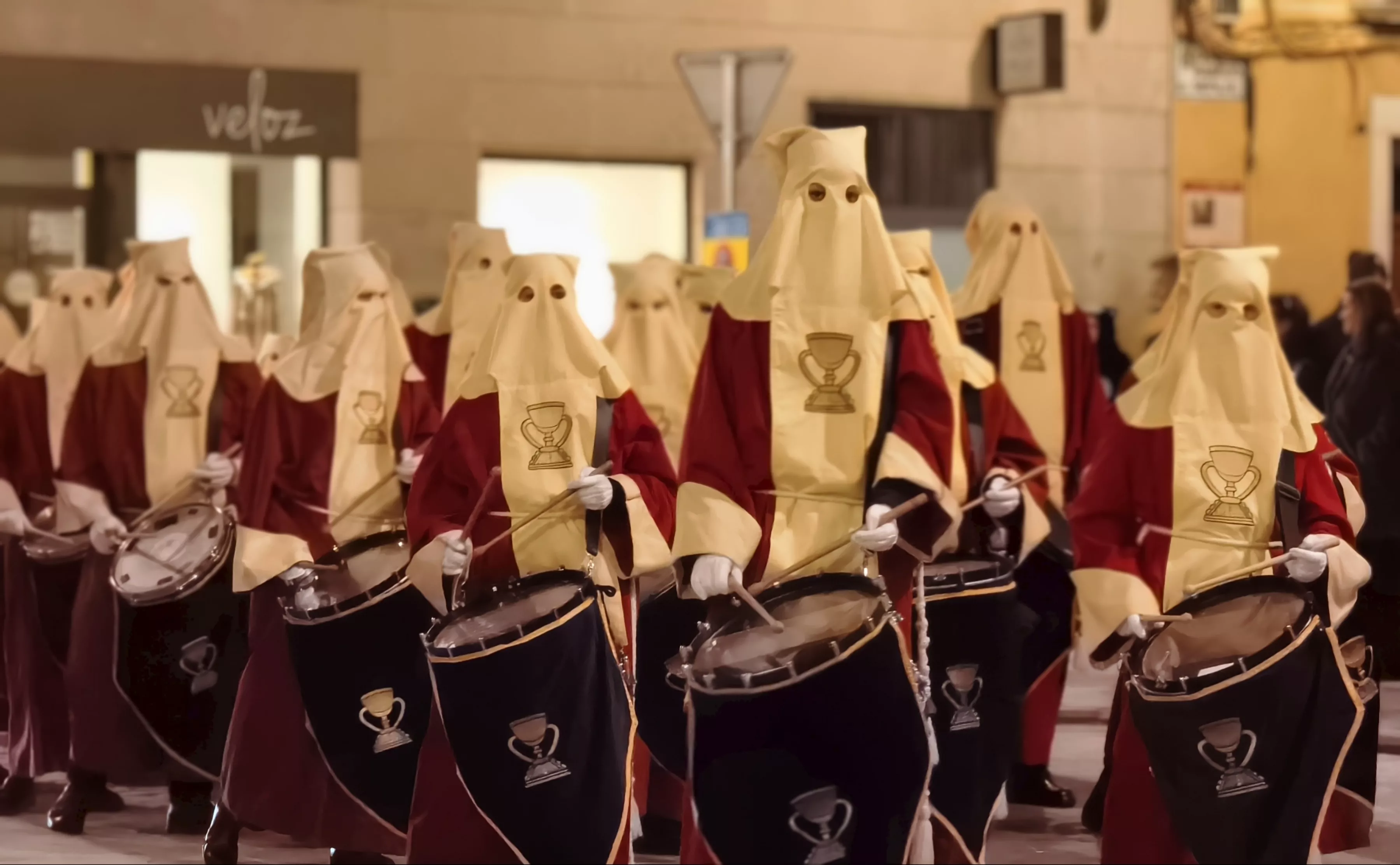 Procesión del Cenáculo de la Cofradía Salesiana del Santo Cáliz. Foto María José Sampietro