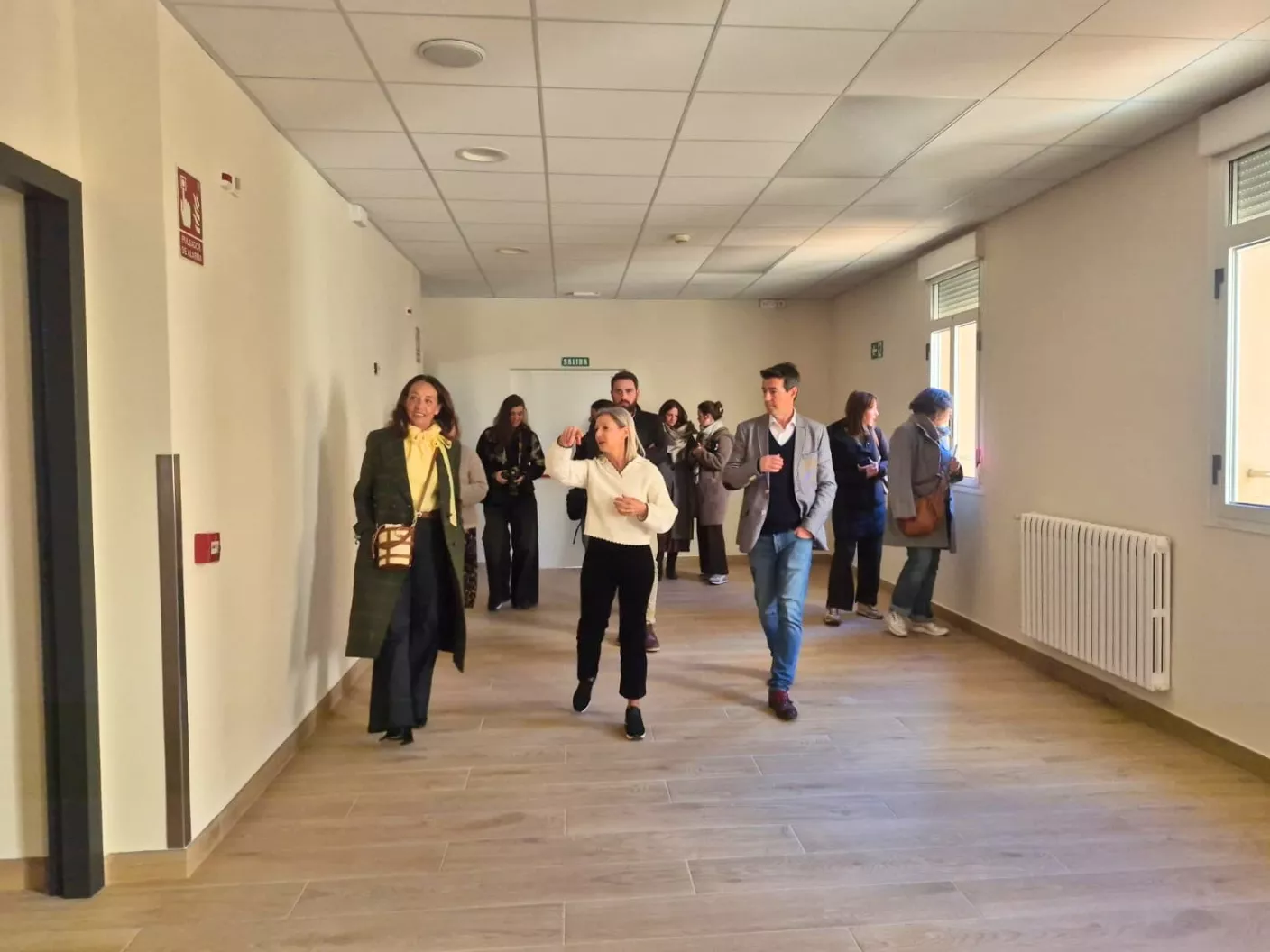 Visita a la nueva unidad de convivencia de la Residencia Sagrada Familia.