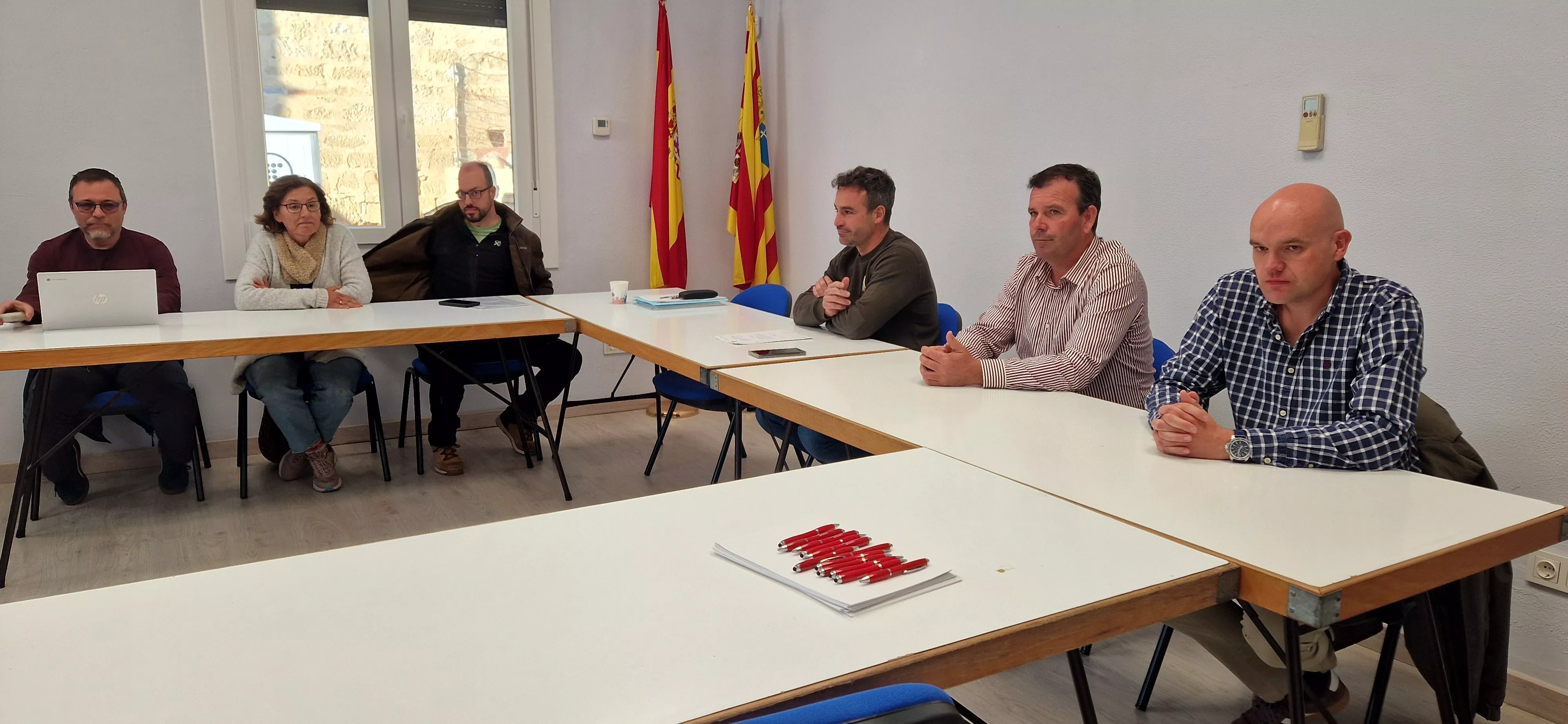 Pleno del Ayuntamiento de Loporzano. Foto Myriam Martínez