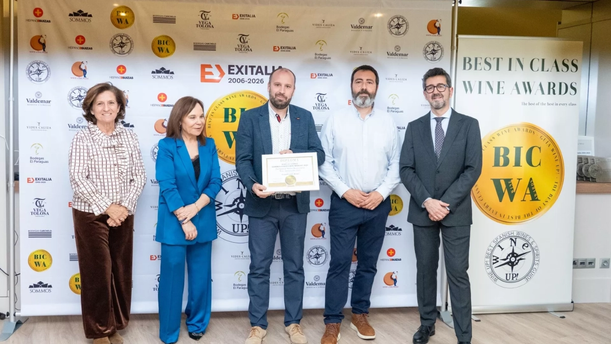 Sommos Colección Merlot 2020 , Gran Medalla de Oro en Wine Up! como ...