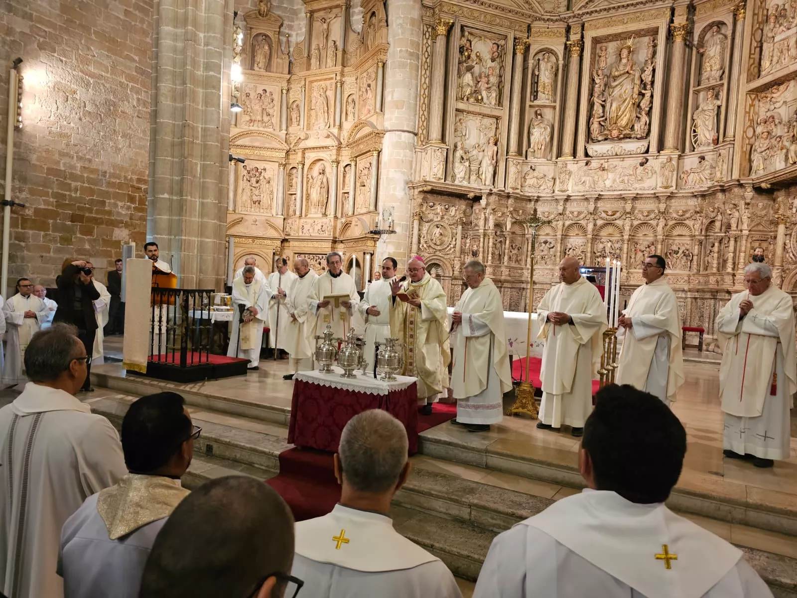 Misa Crismal y la Procesión de las Lágrimas de Barbastro