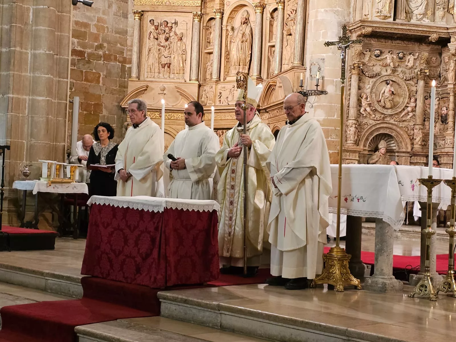 Misa Crismal y la Procesión de las Lágrimas de Barbastro