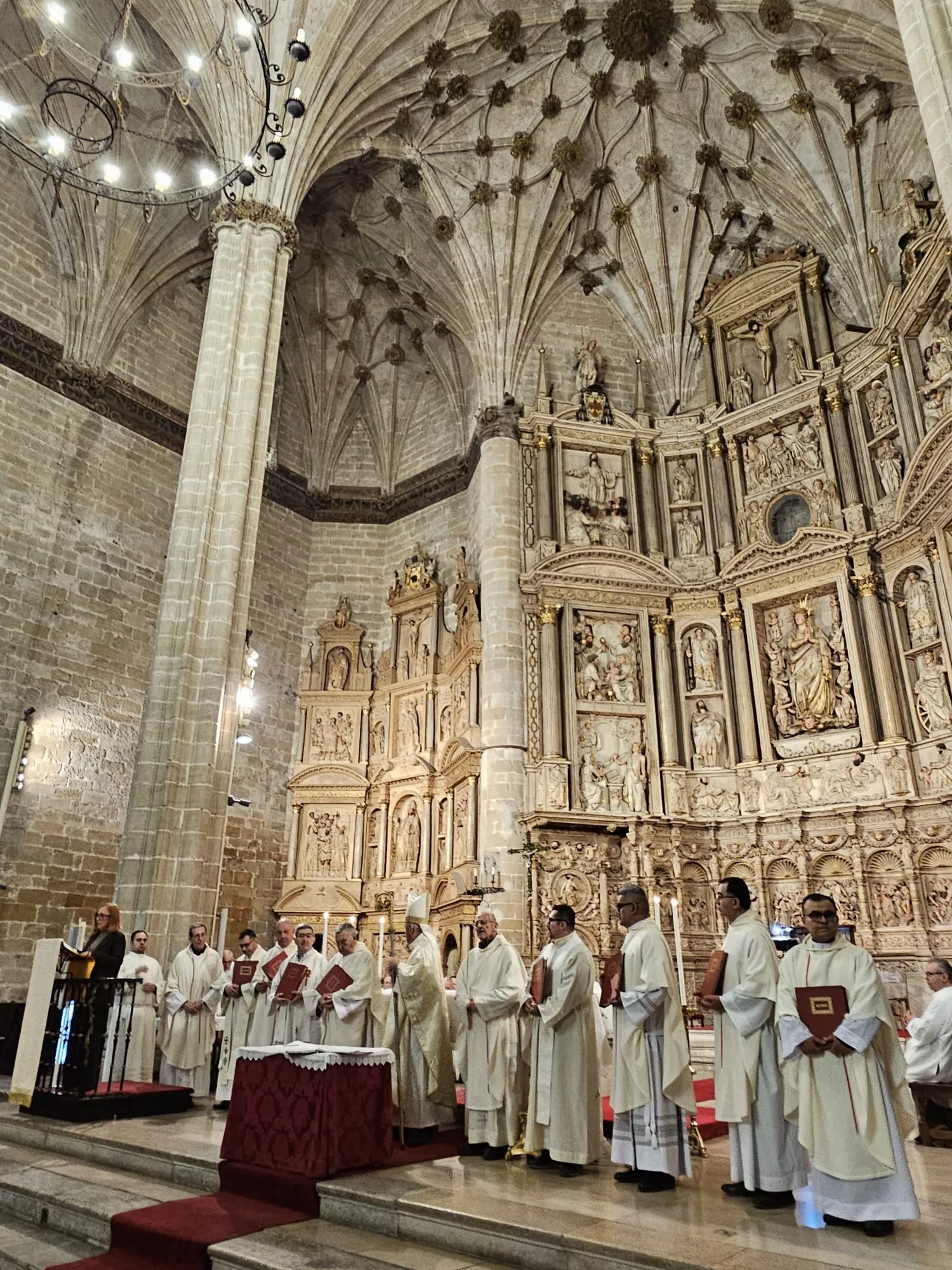Misa Crismal y la Procesión de las Lágrimas de Barbastro