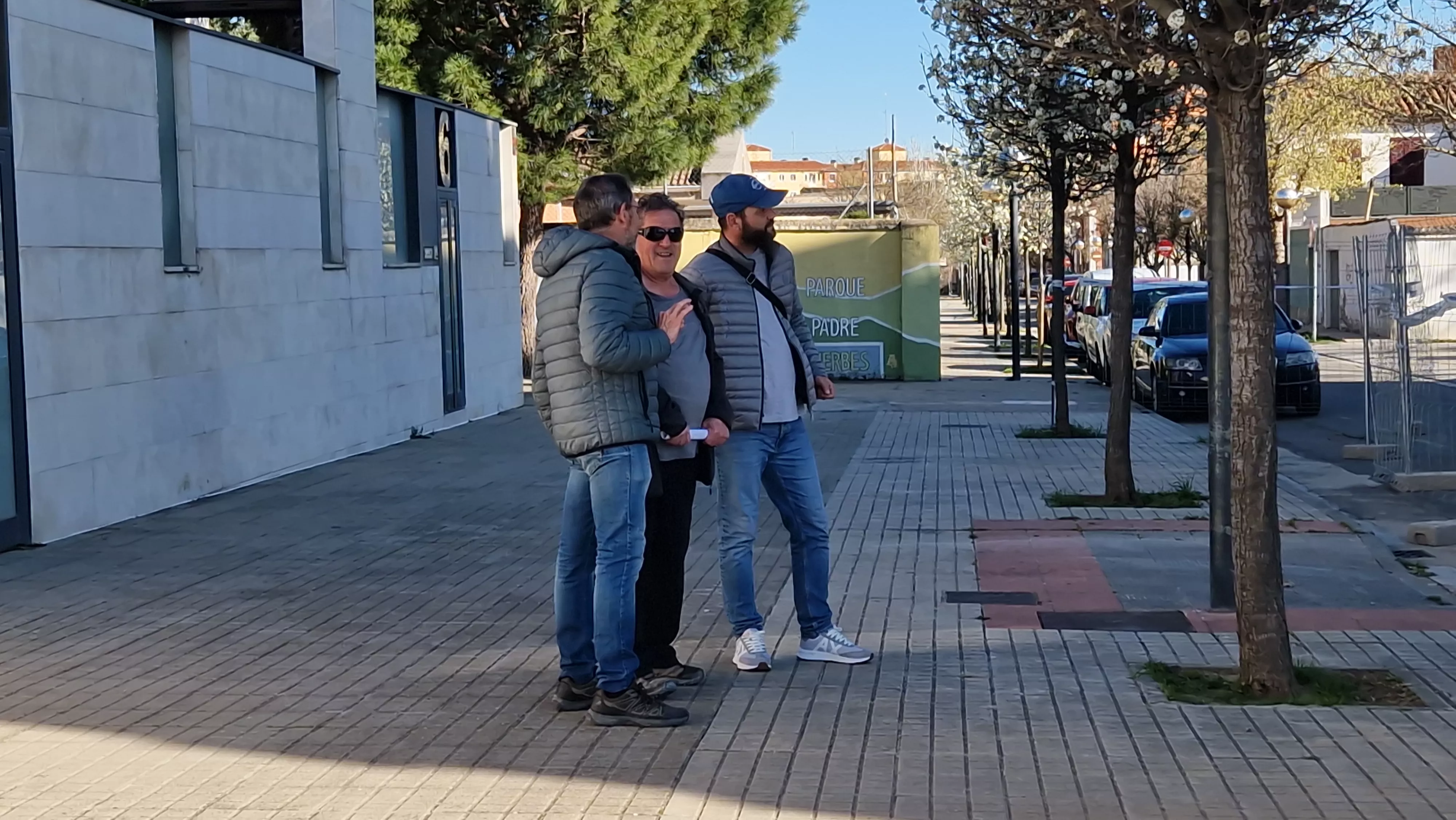 Actuación en el bloque III de “Estrecho Quinto” de Huesca. Foto Myriam Martínez