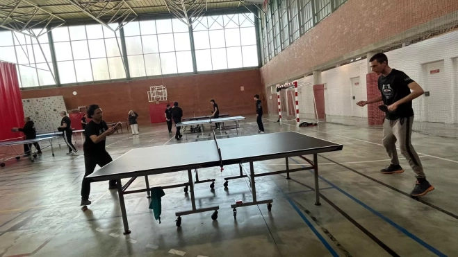 Actividad de la Asociación Tenis de Mesa Huesca en el pabellón del Pío XII. Foto Mercedes Manterola