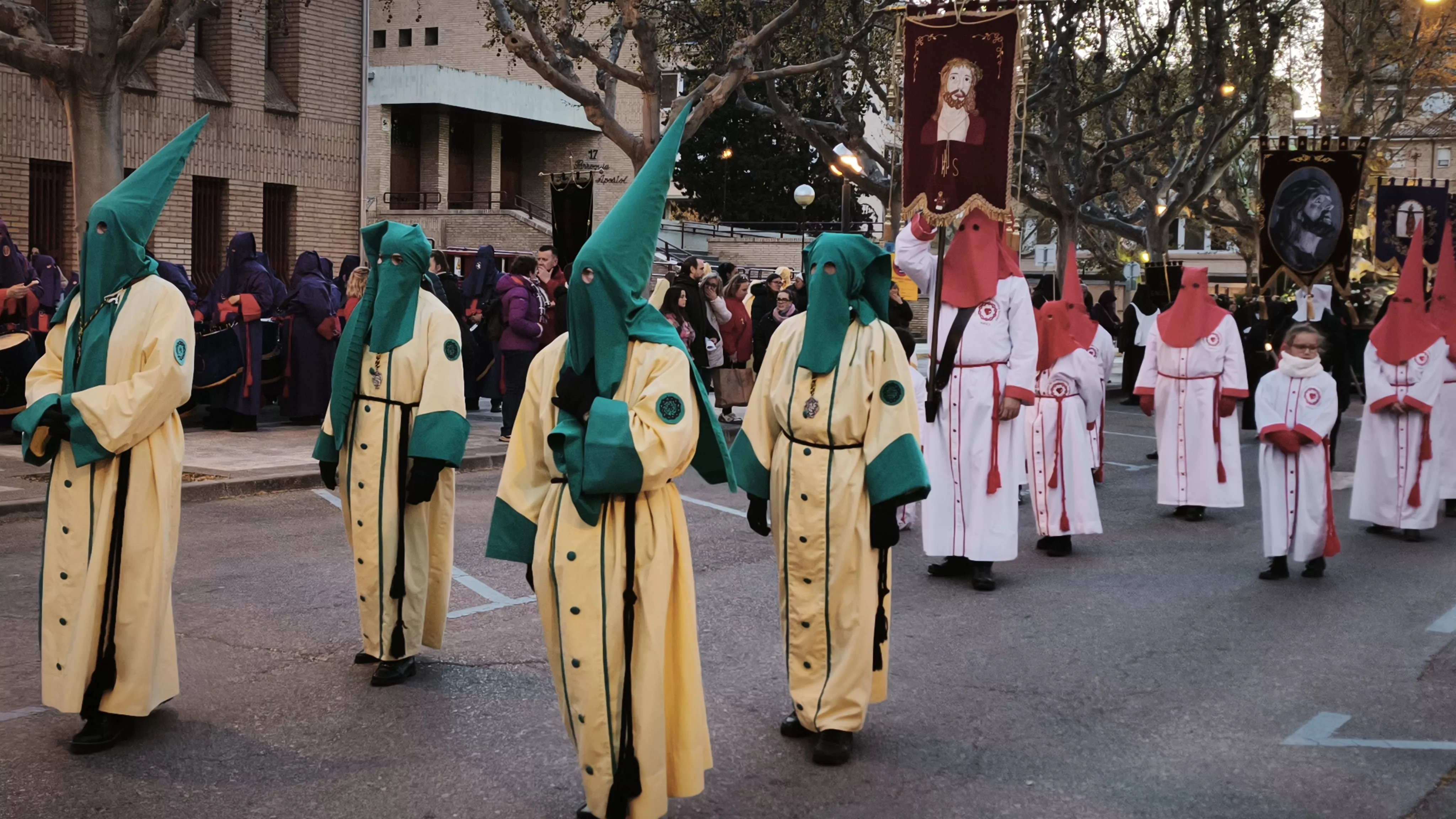 Procesión de la Enclavación en Huesca. Foto María José Sampietro
