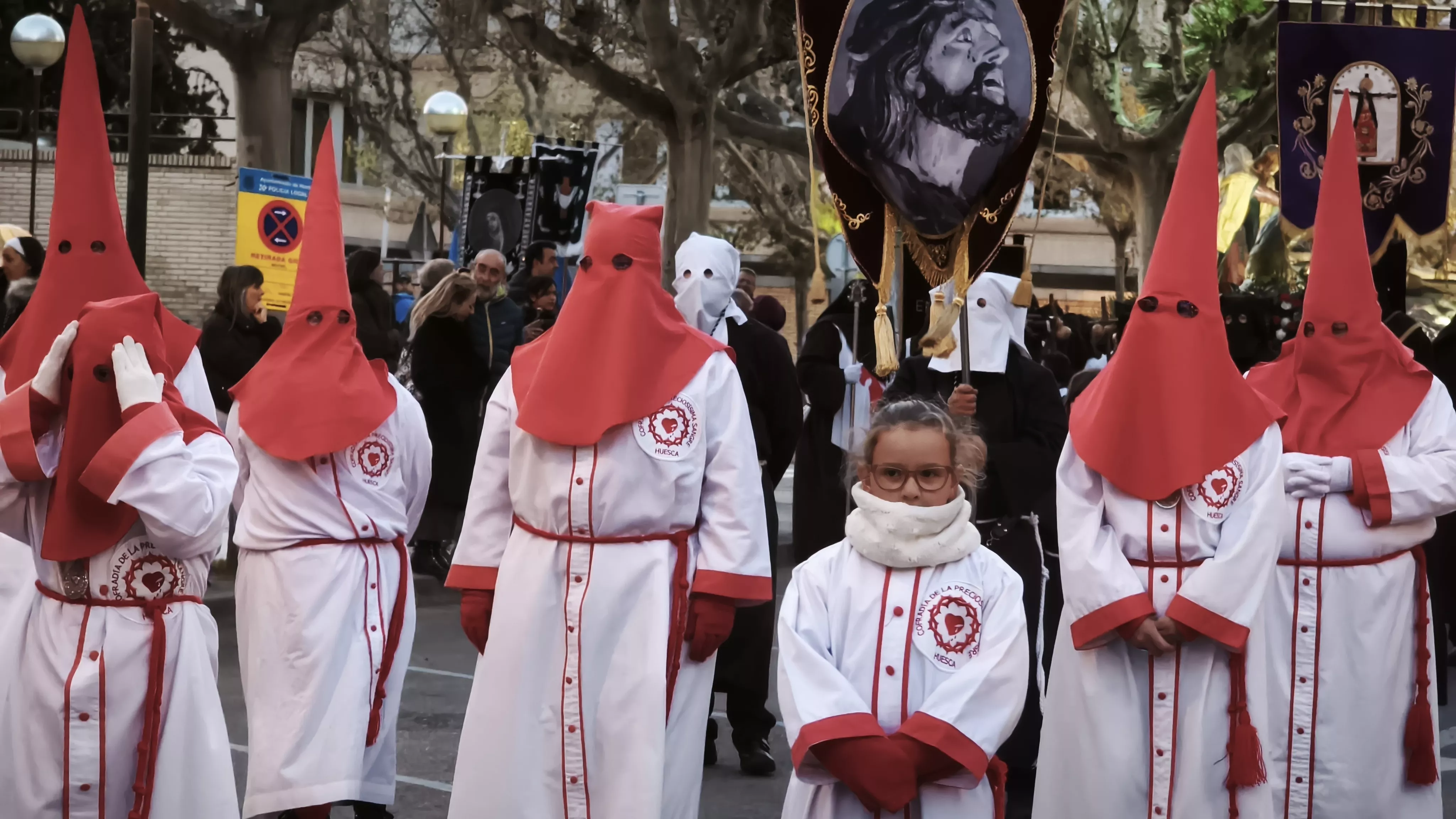 Procesión de la Enclavación en Huesca. Foto María José Sampietro
