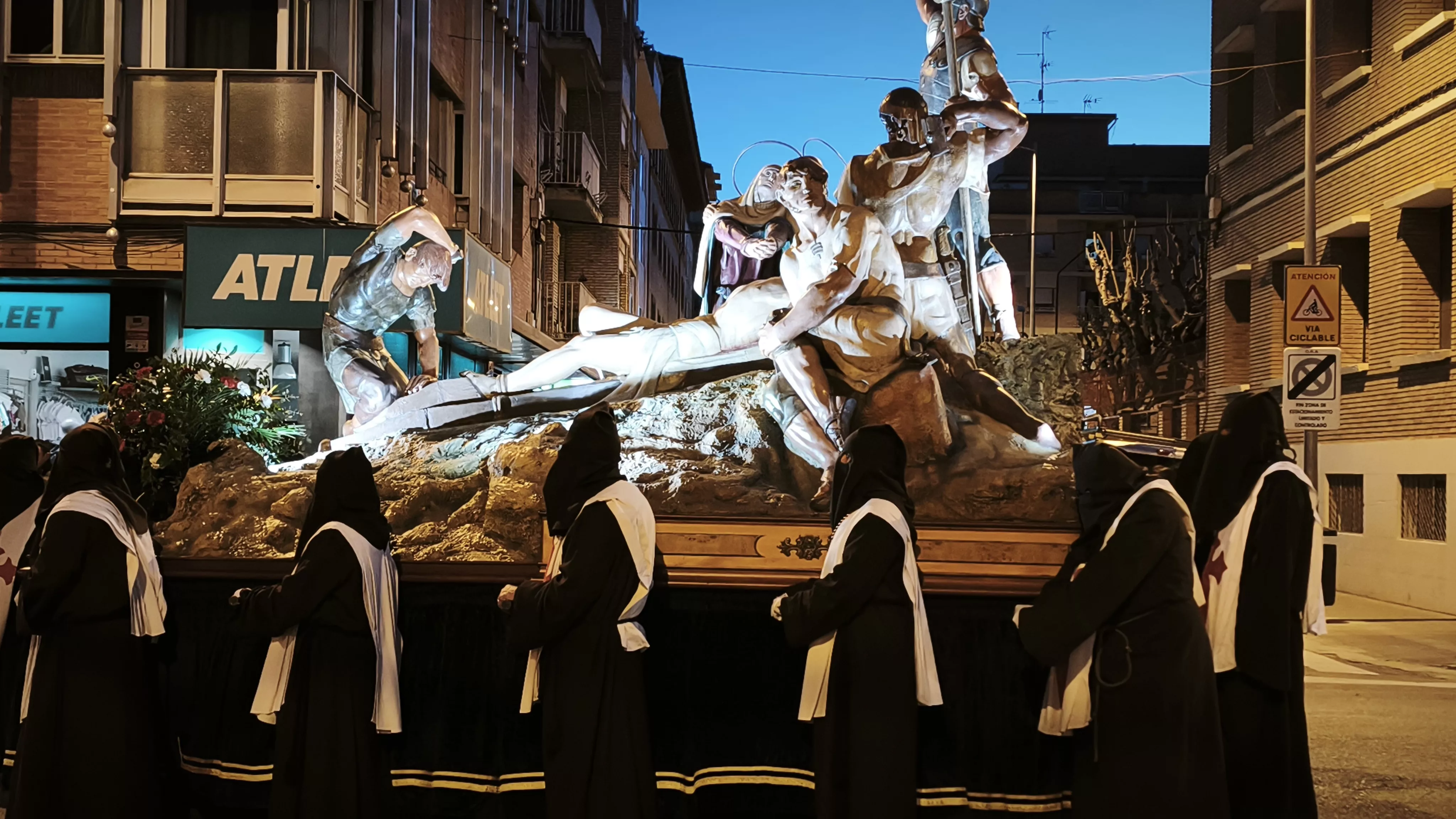 Procesión de la Enclavación en Huesca. Foto María José Sampietro