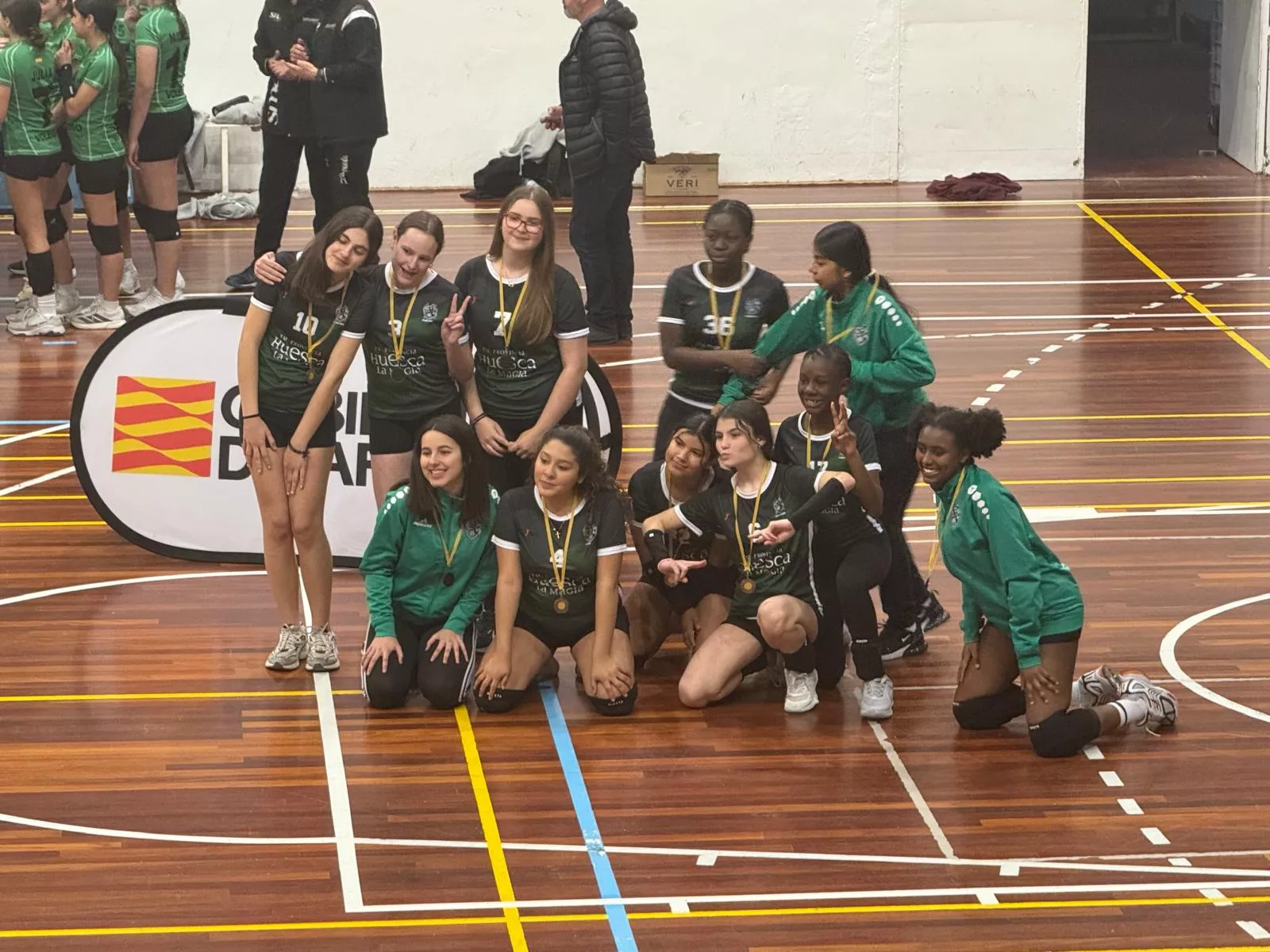 EM CVHUESCA INFANTIL NEGRO 4 POSICION