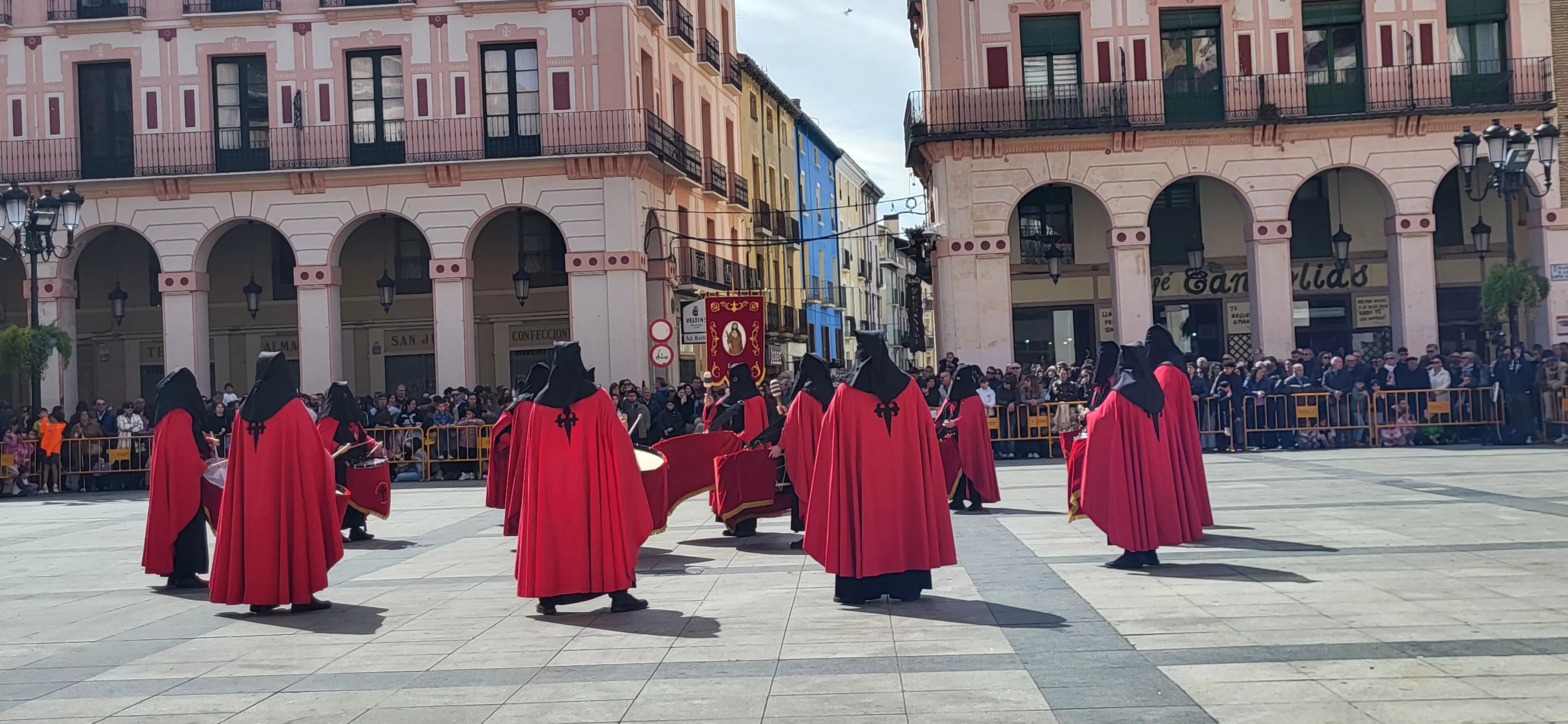 Concentración de Bandas de la Semana Santa oscense. Foto Mercedes Manterola