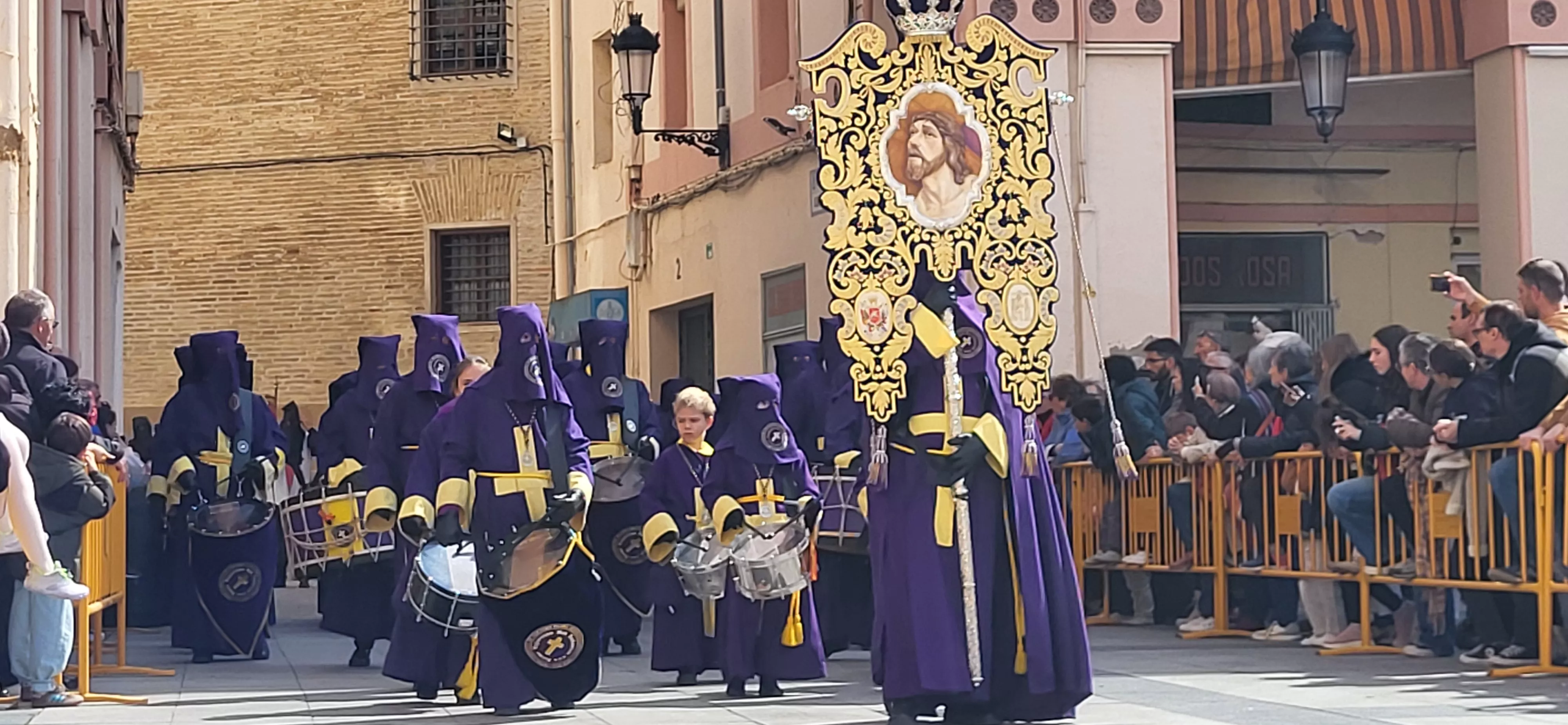 Concentración de Bandas de la Semana Santa oscense. Foto Mercedes Manterola
