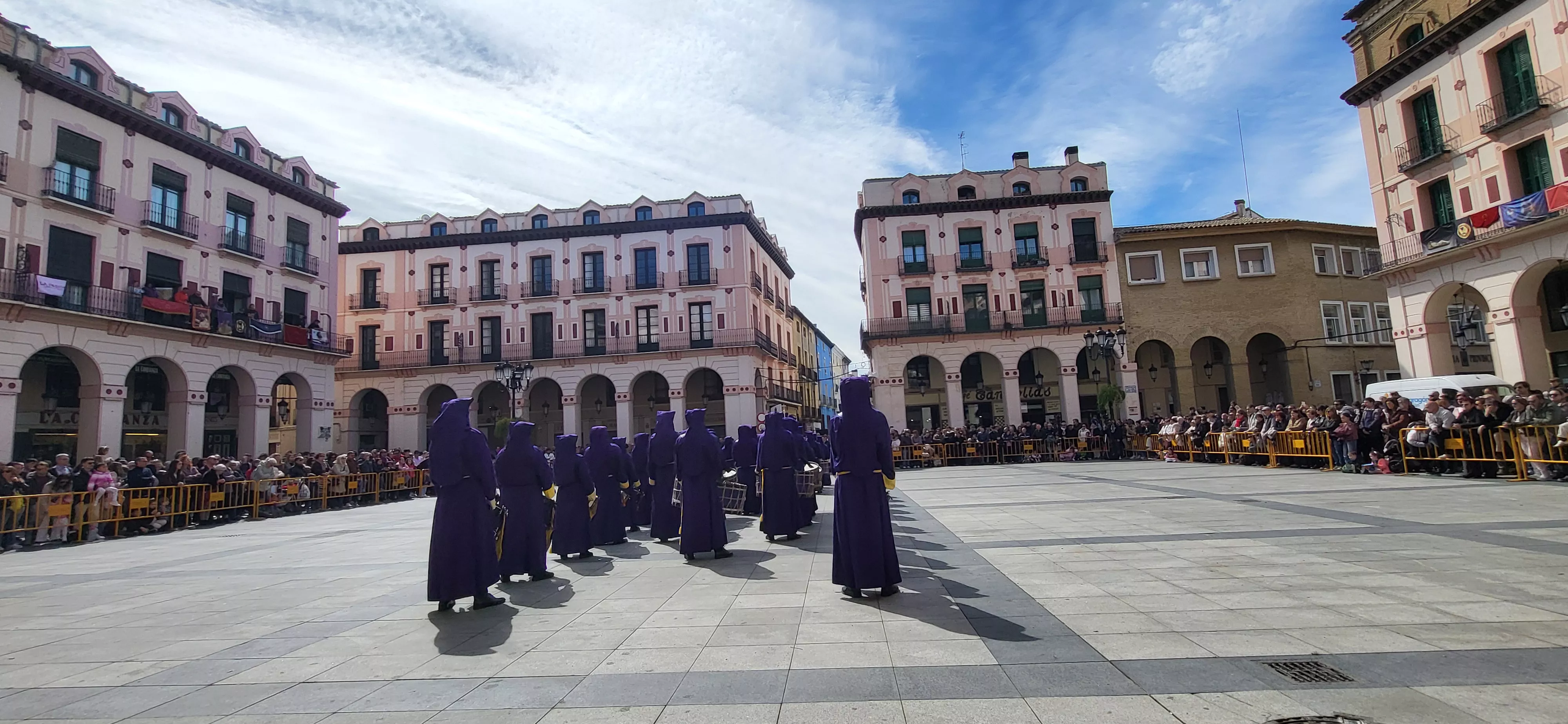 Concentración de Bandas de la Semana Santa oscense. Foto Mercedes Manterola