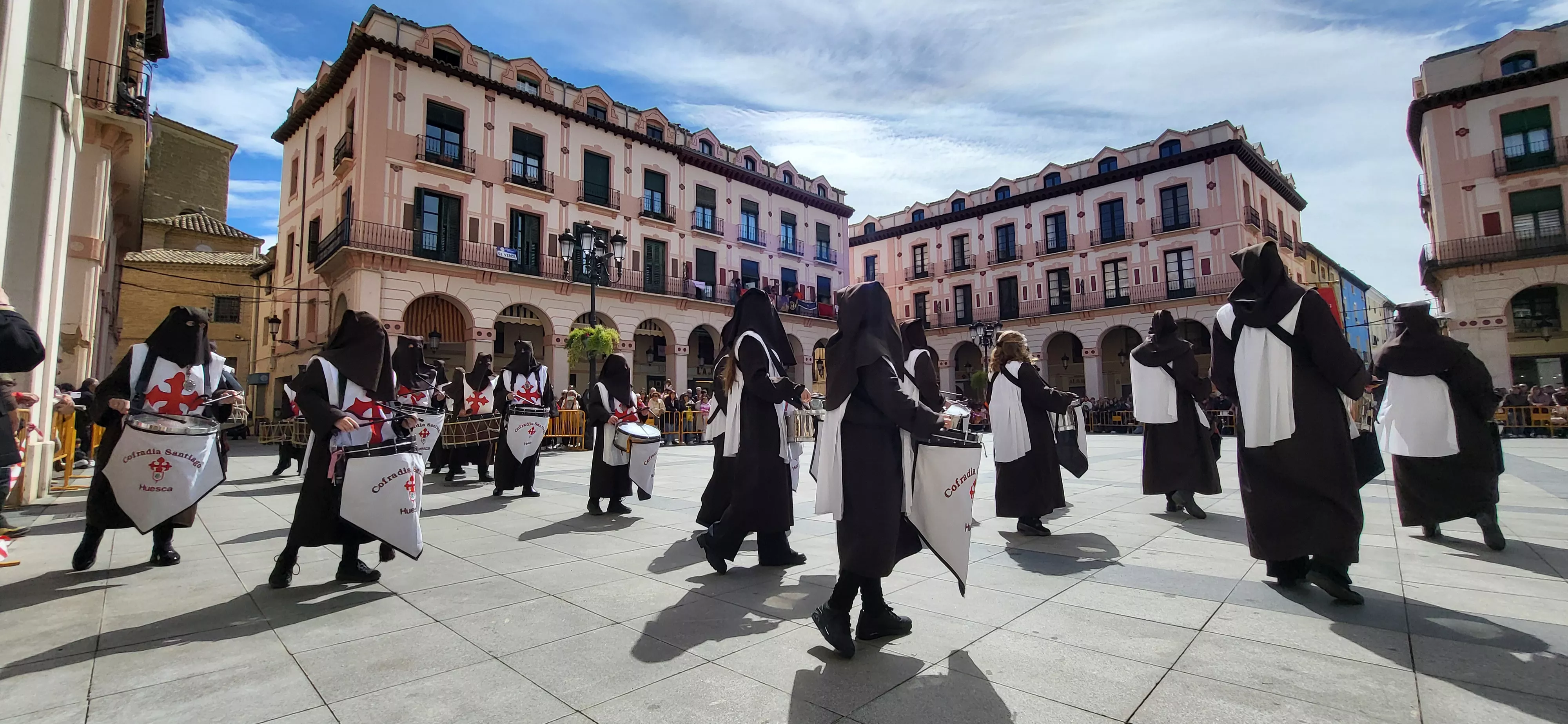 Concentración de Bandas de la Semana Santa oscense. Foto Mercedes Manterola