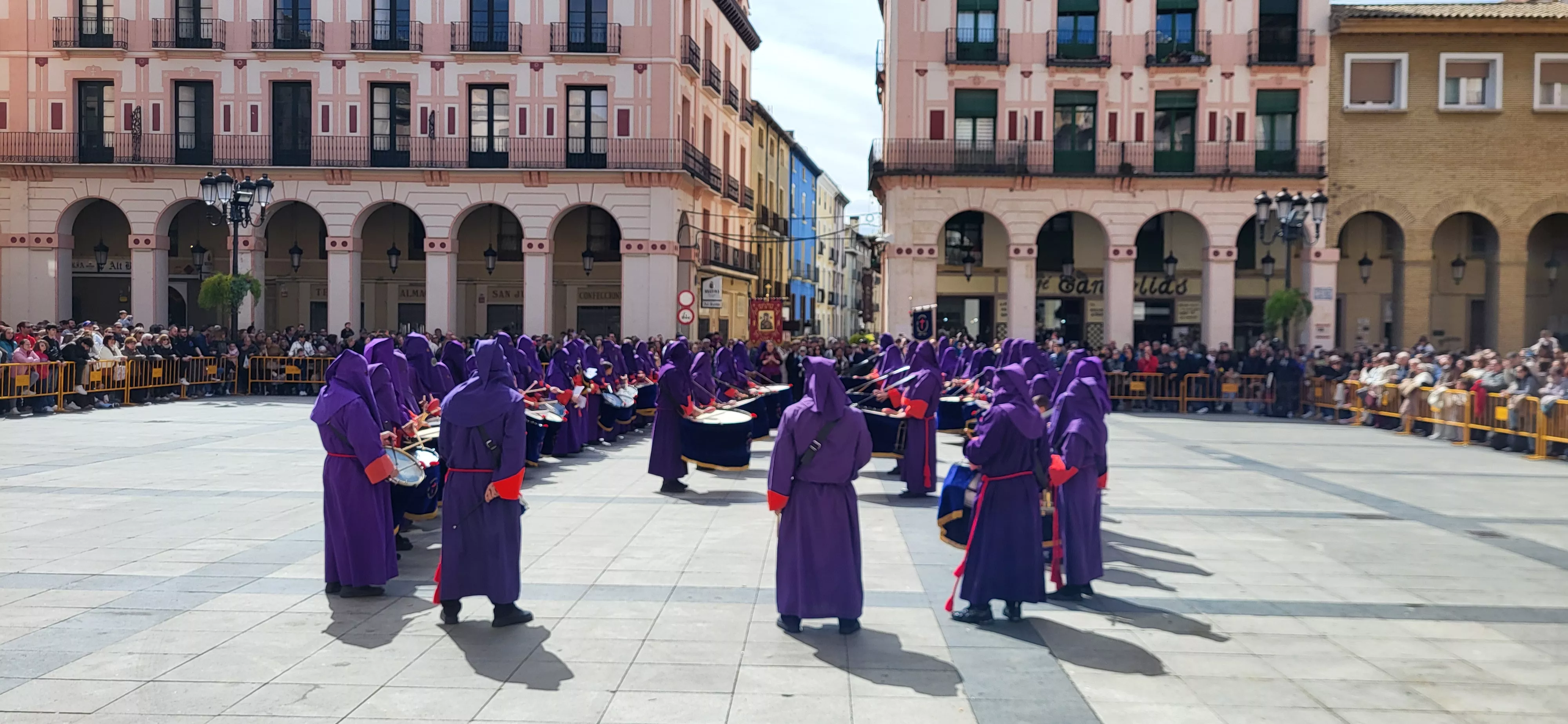 Concentración de Bandas de la Semana Santa oscense. Foto Mercedes Manterola