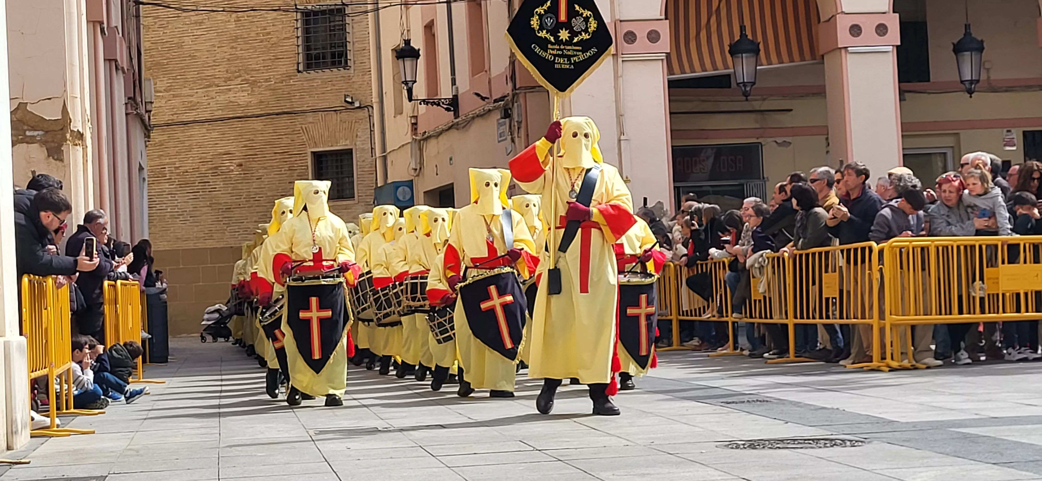 Concentración de Bandas de la Semana Santa oscense. Foto Mercedes Manterola