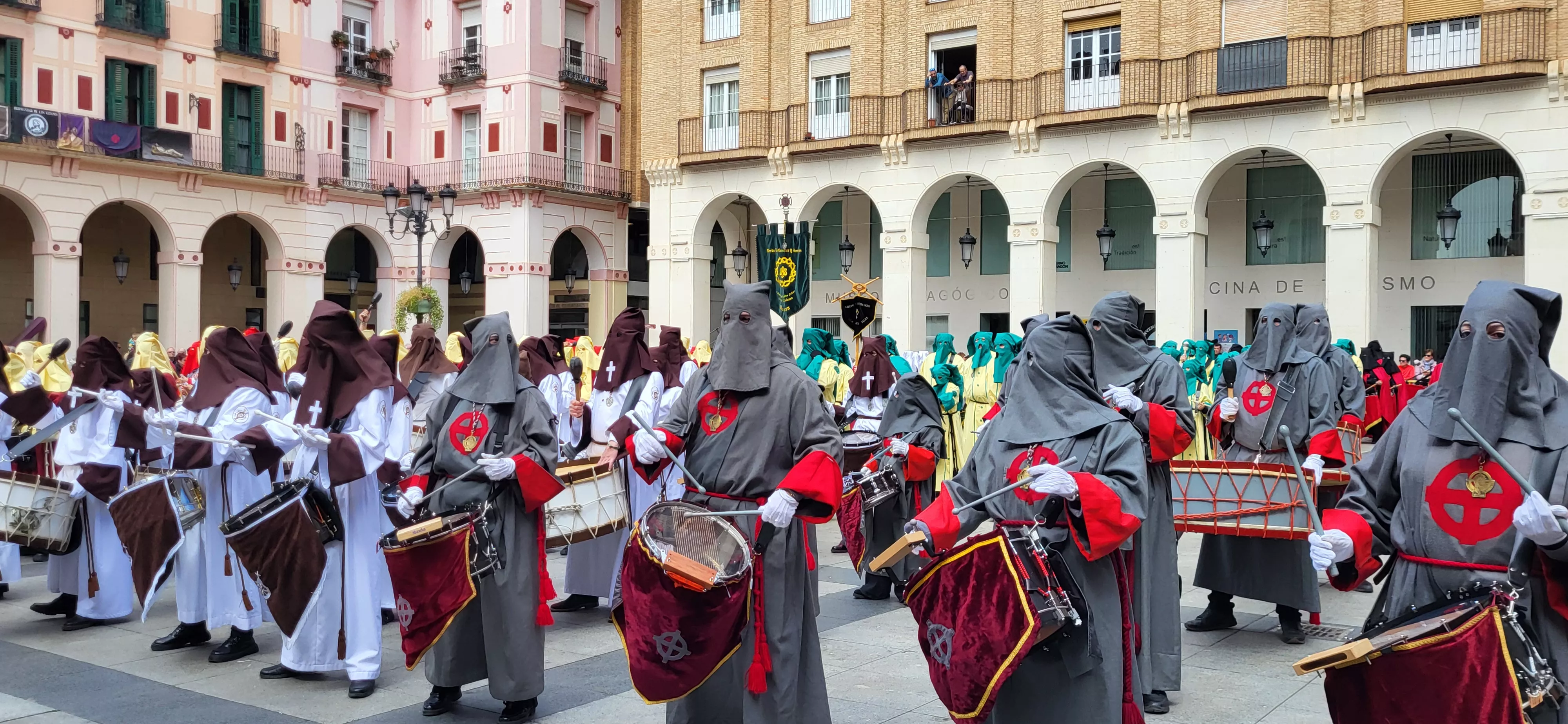 Concentración de Bandas de la Semana Santa oscense. Foto Mercedes Manterola