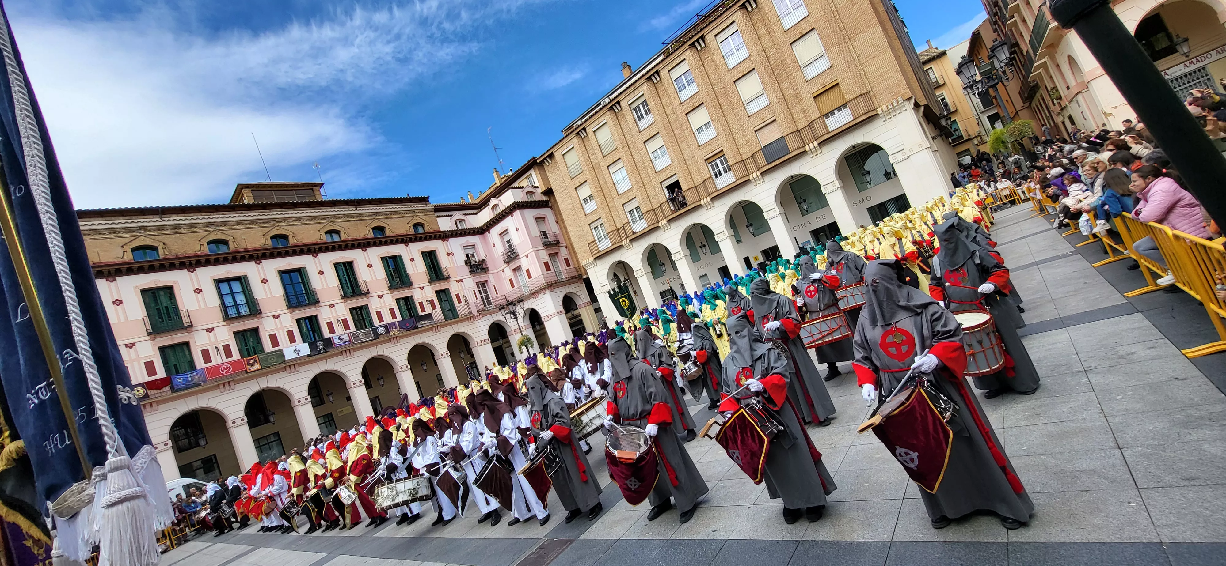 Concentración de Bandas de la Semana Santa oscense. Foto Mercedes Manterola