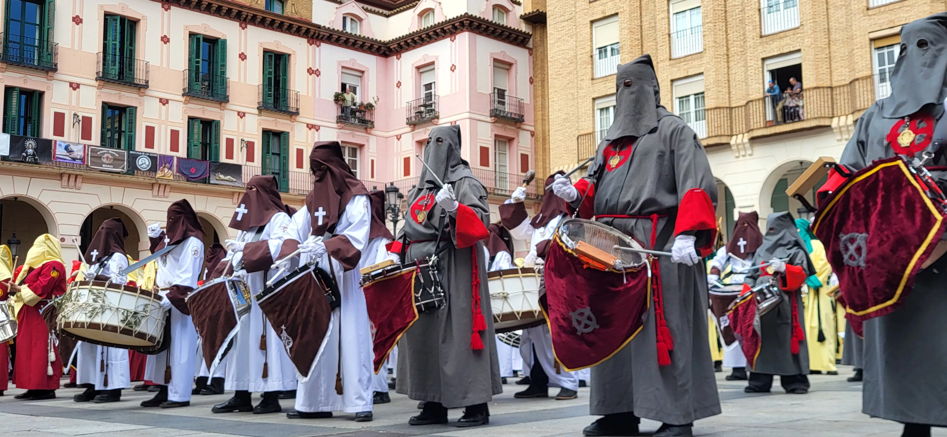Concentración de Bandas de la Semana Santa oscense. Foto Mercedes Manterola