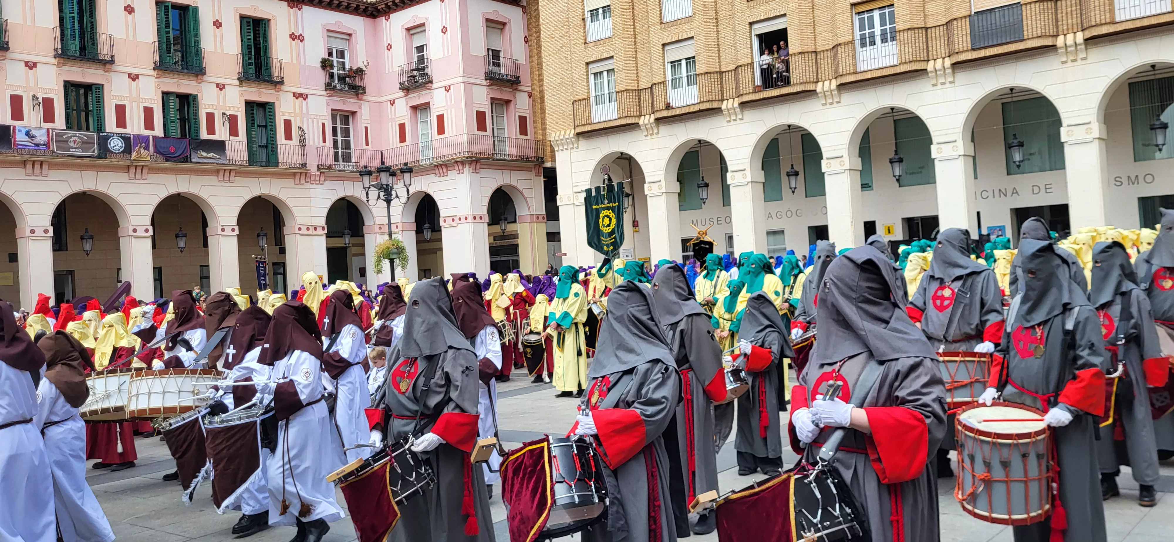 Concentración de Bandas de la Semana Santa oscense. Foto Mercedes Manterola