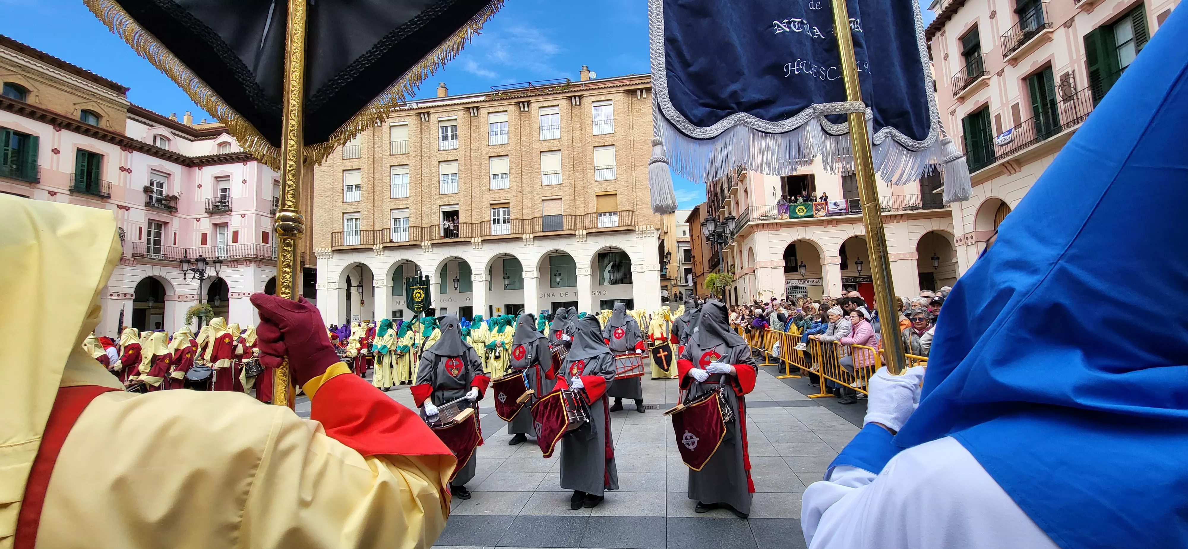 Concentración de Bandas de la Semana Santa oscense. Foto Mercedes Manterola