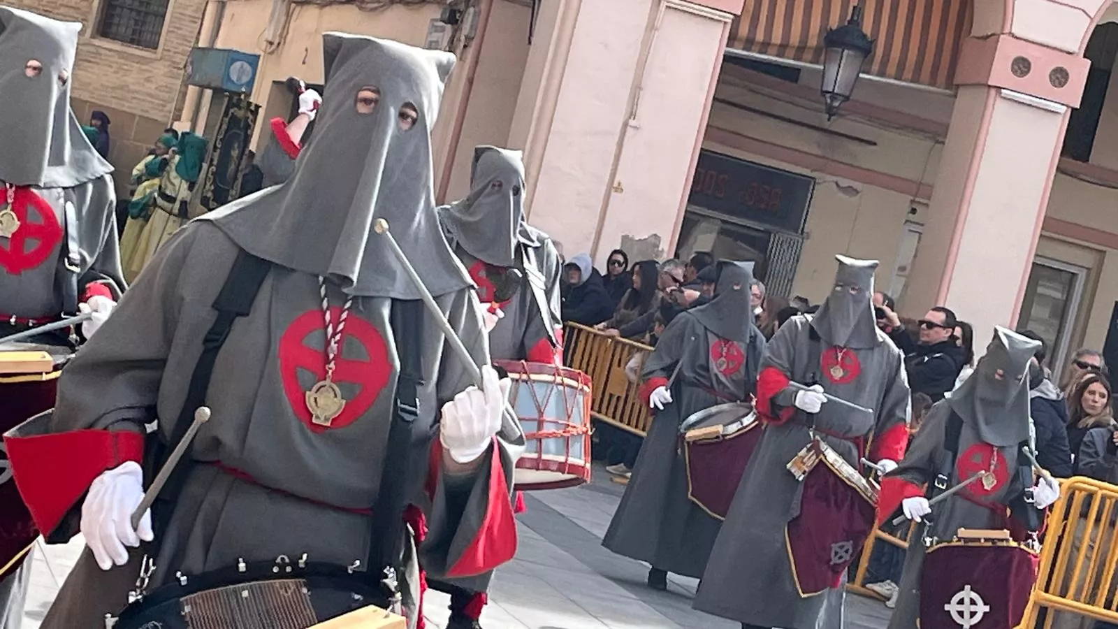 Concentración de Bandas de la Semana Santa oscense. Foto Mercedes Manterola