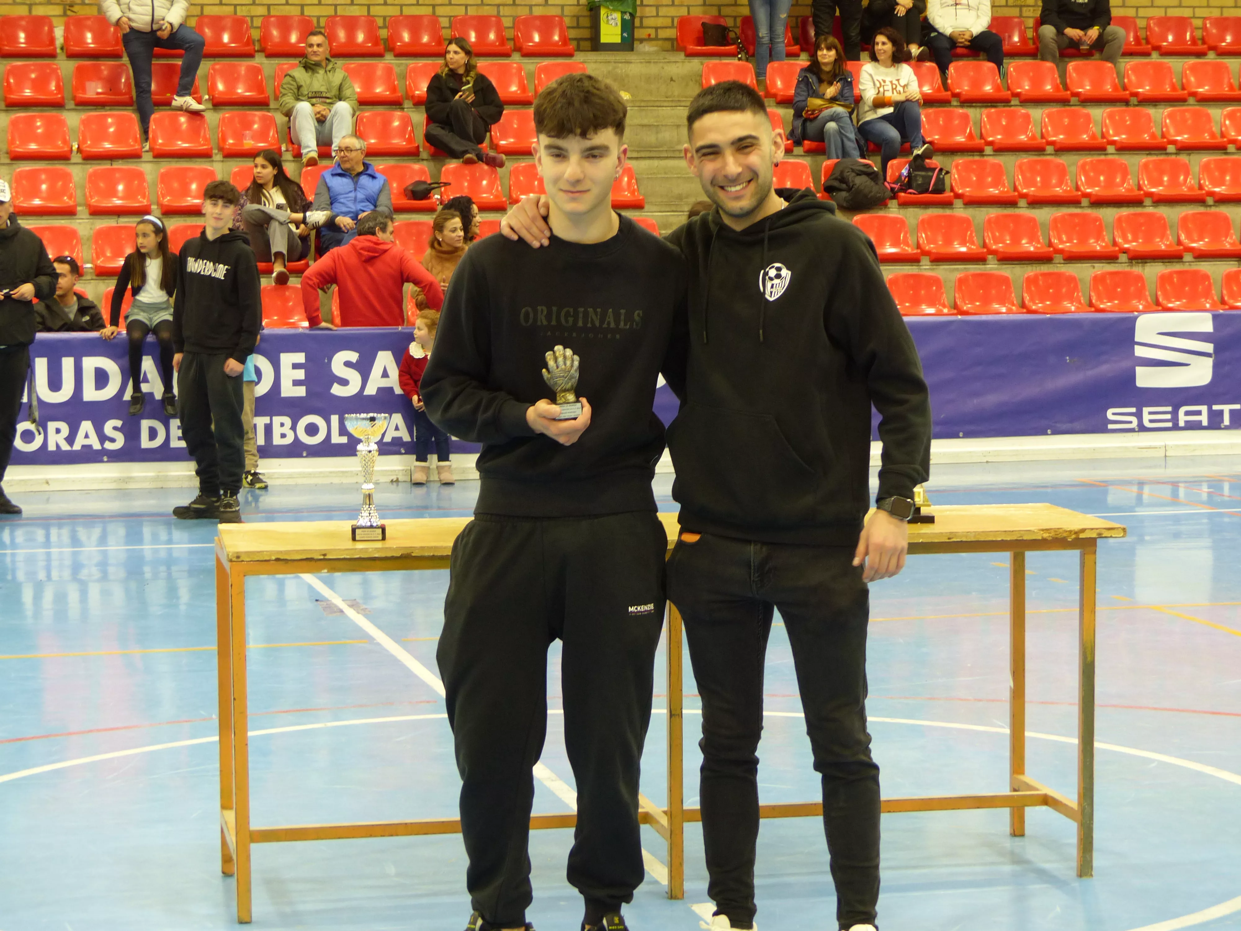 Cadete, mejor portero, Lucas Salamanca. Foto: Andrés Alcaraz.