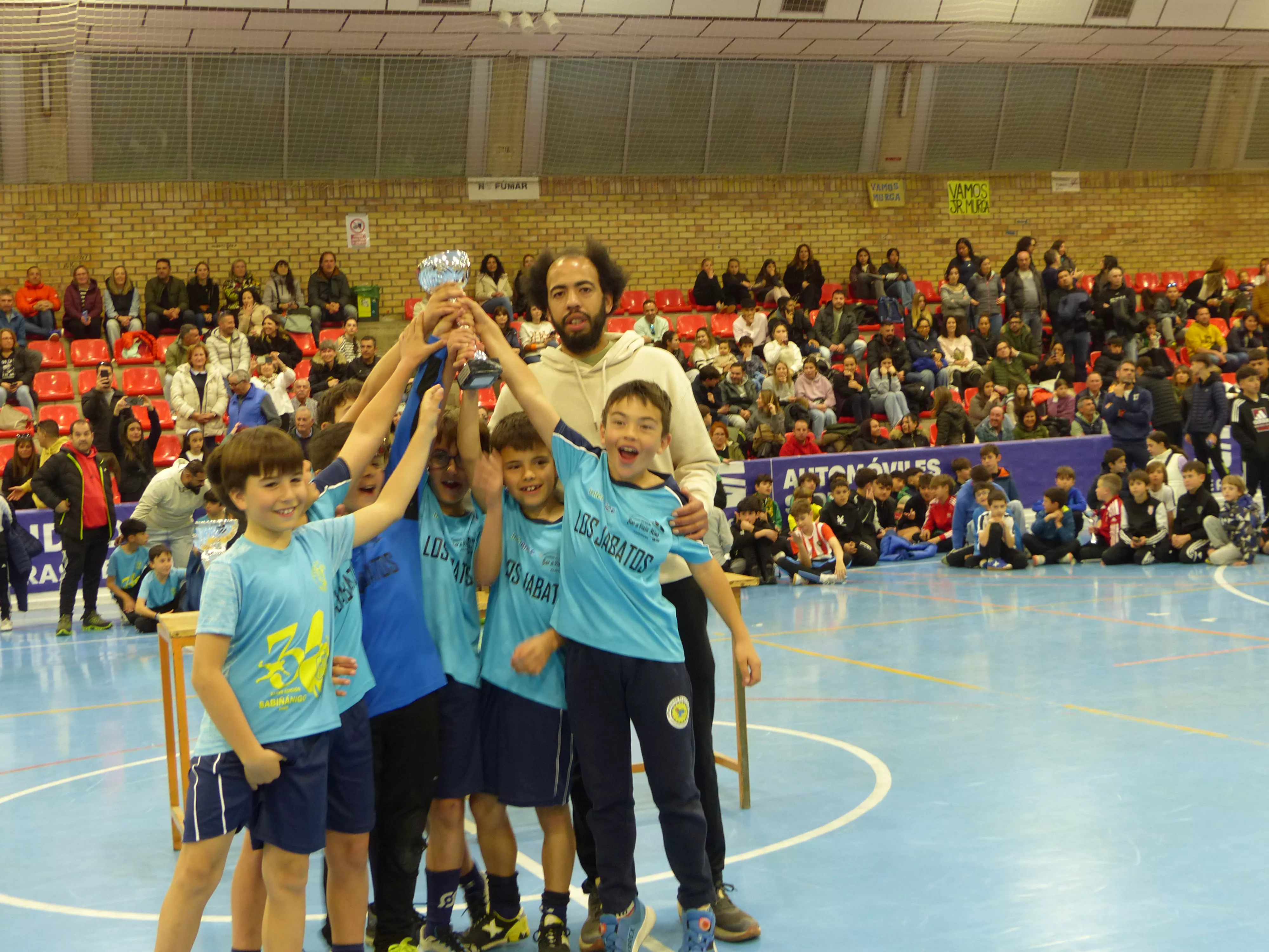 Alevín, campeón, Os Mataos. Foto: Andrés Alcaraz.